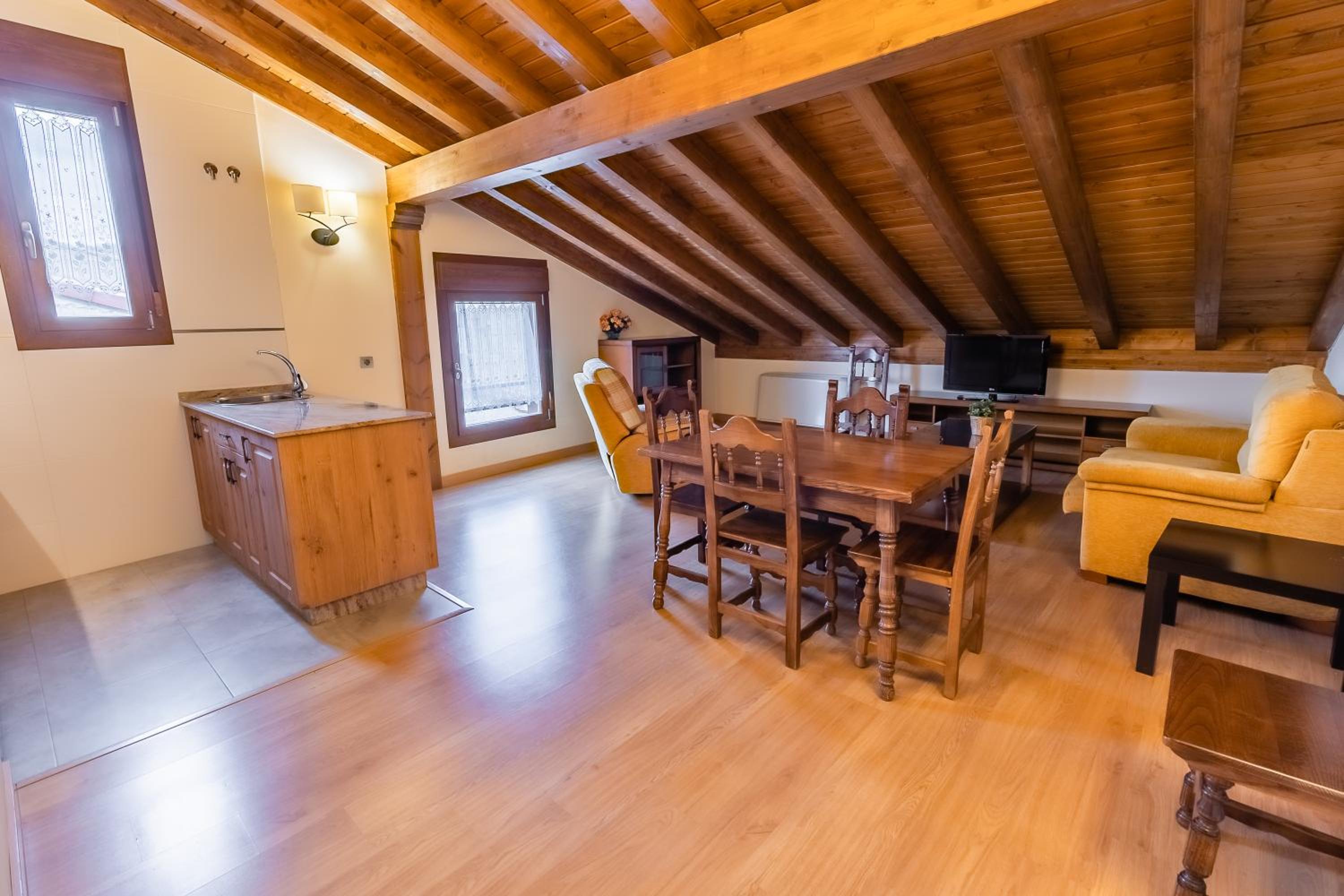 Apartamentos & casas rurales Santo Domingo de Silos