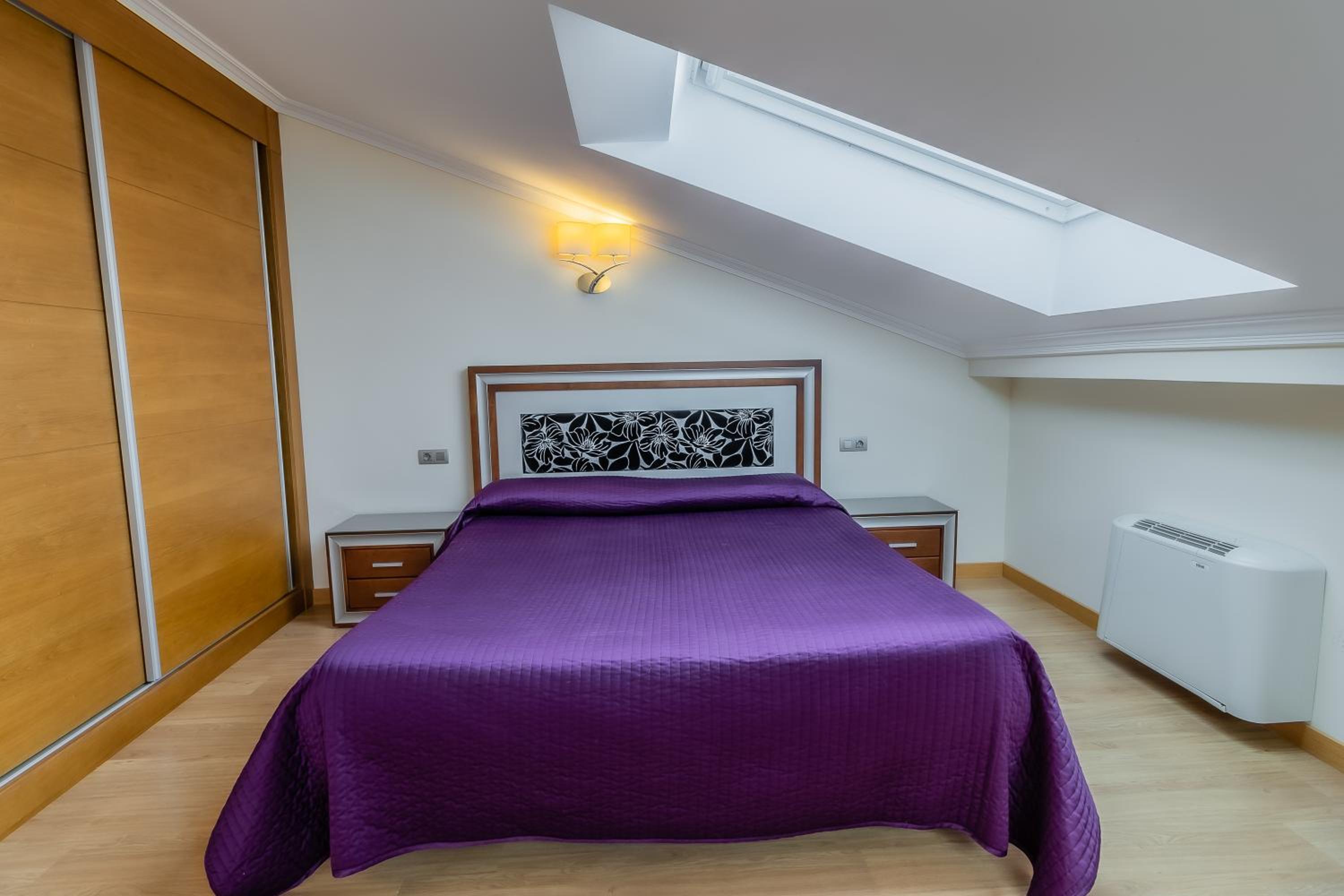 Apartamentos & casas rurales Santo Domingo de Silos