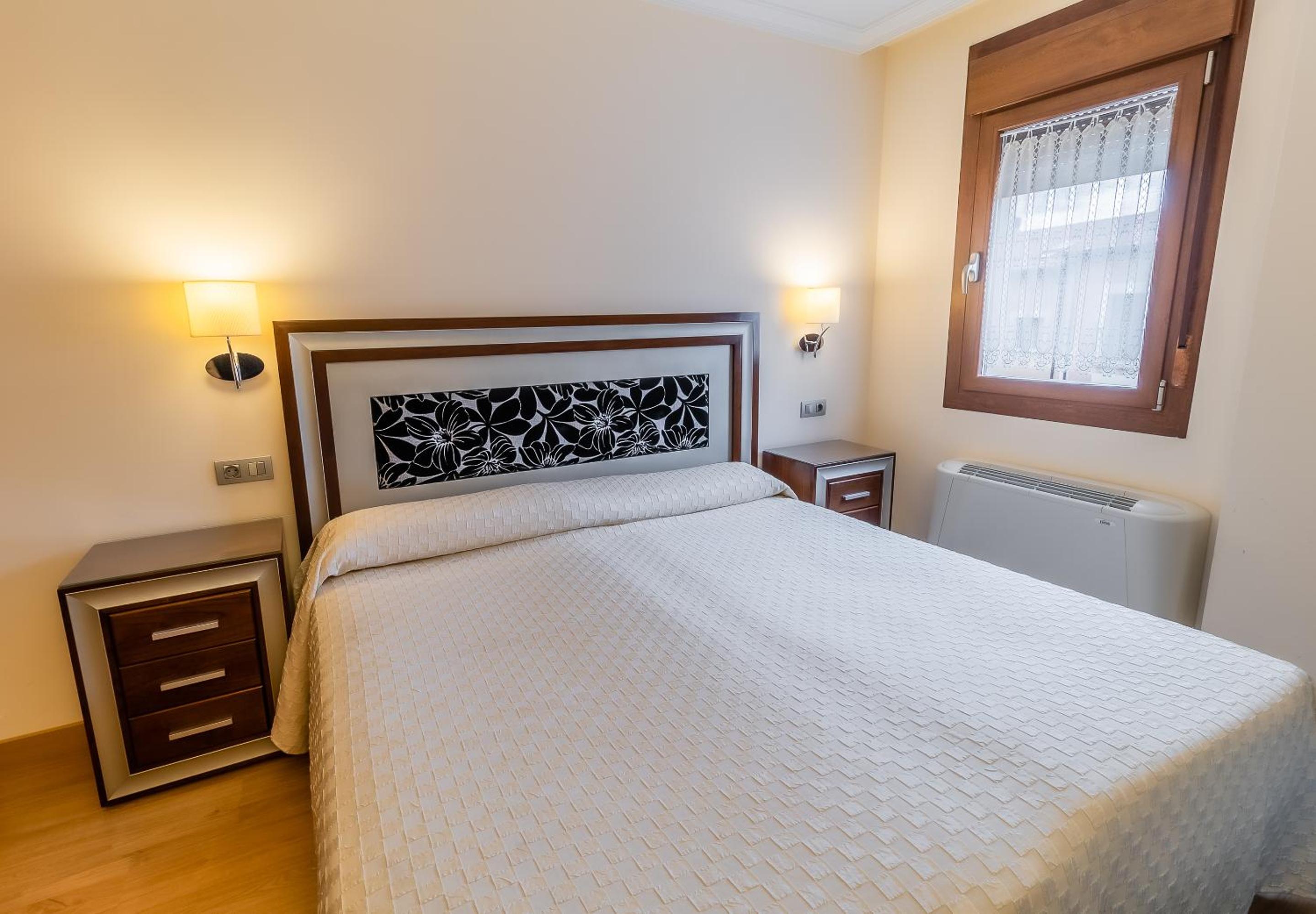 Apartamentos & casas rurales Santo Domingo de Silos
