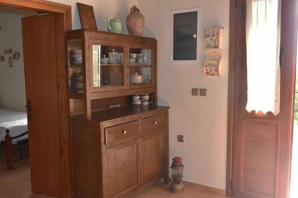 Lithos House
