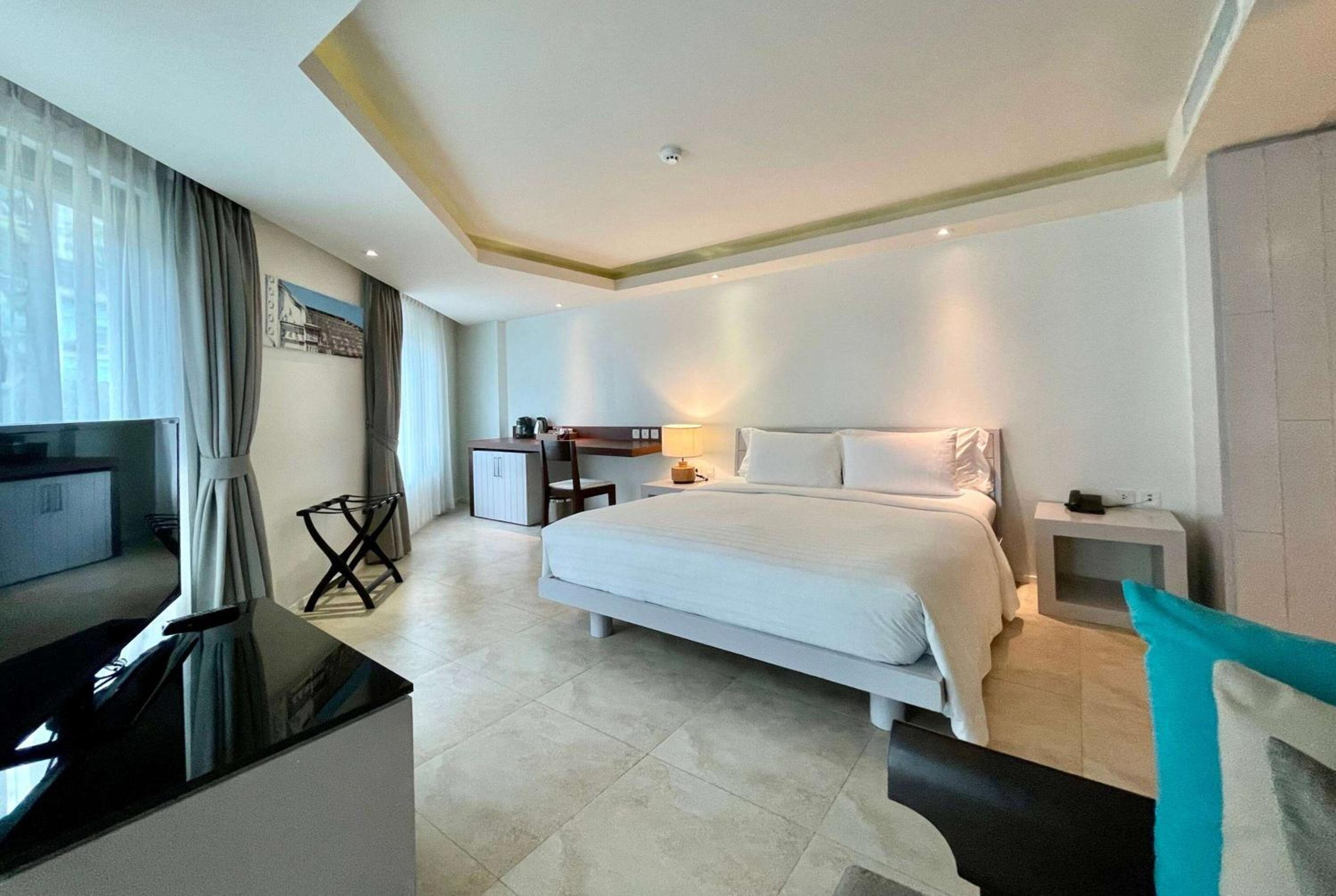 Zenmaya Oceanfront Phuket, Trademark Collection by Wyndham