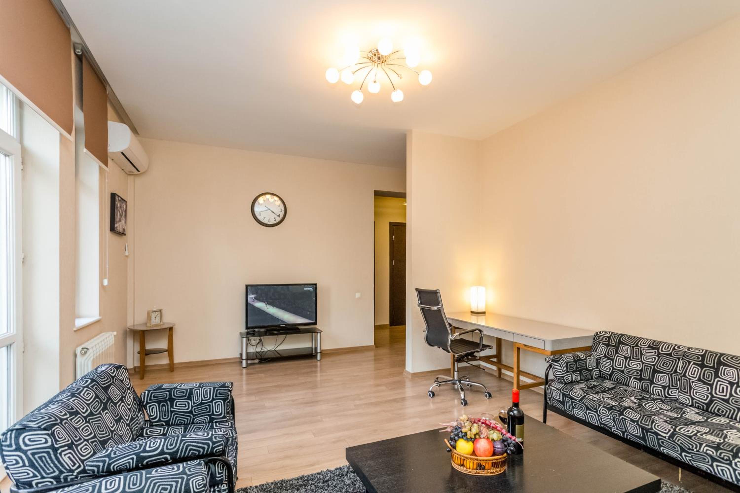 Serviced Apartment on Rustaveli Avenue 3 view 3