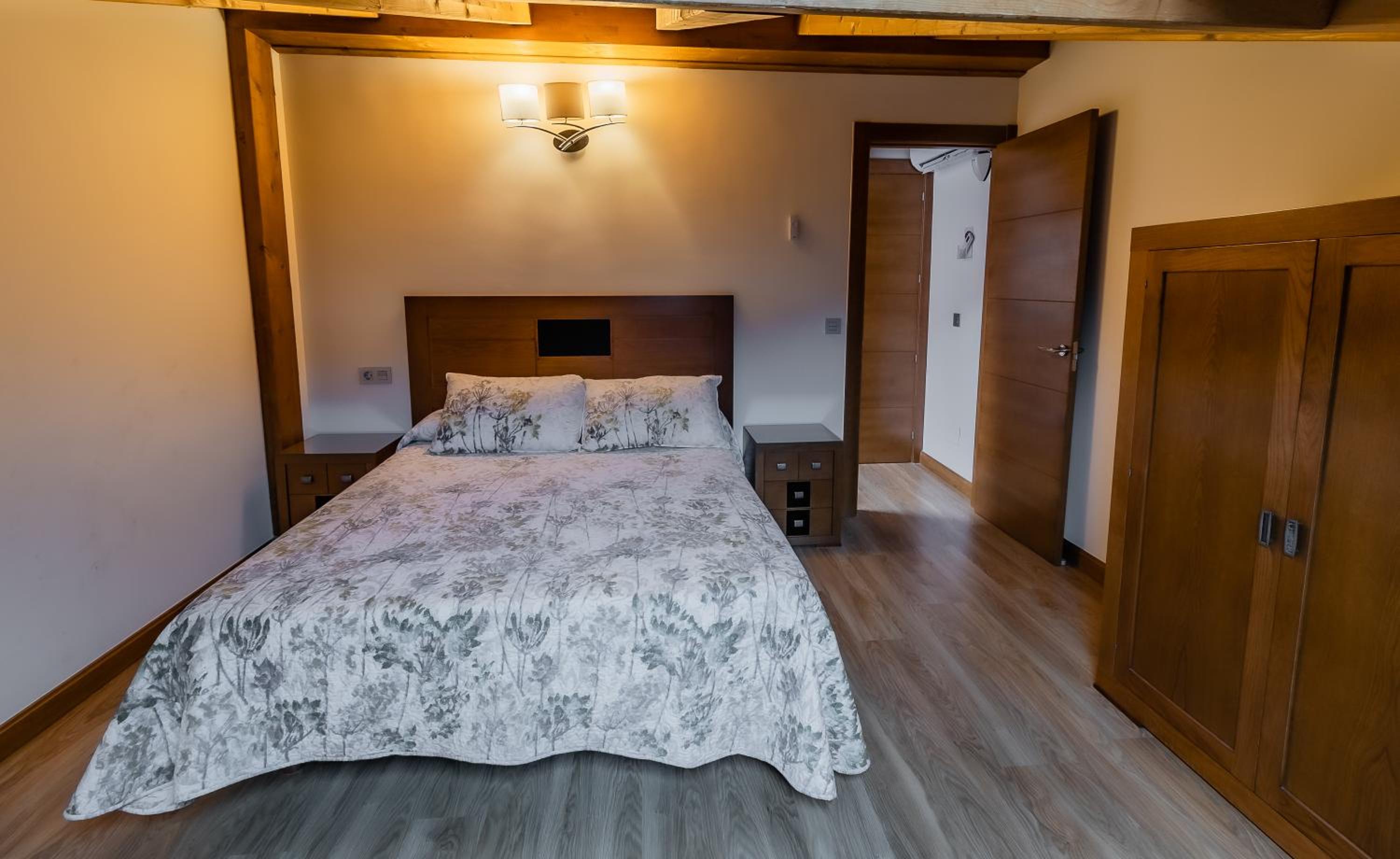 Apartamentos & casas rurales Santo Domingo de Silos