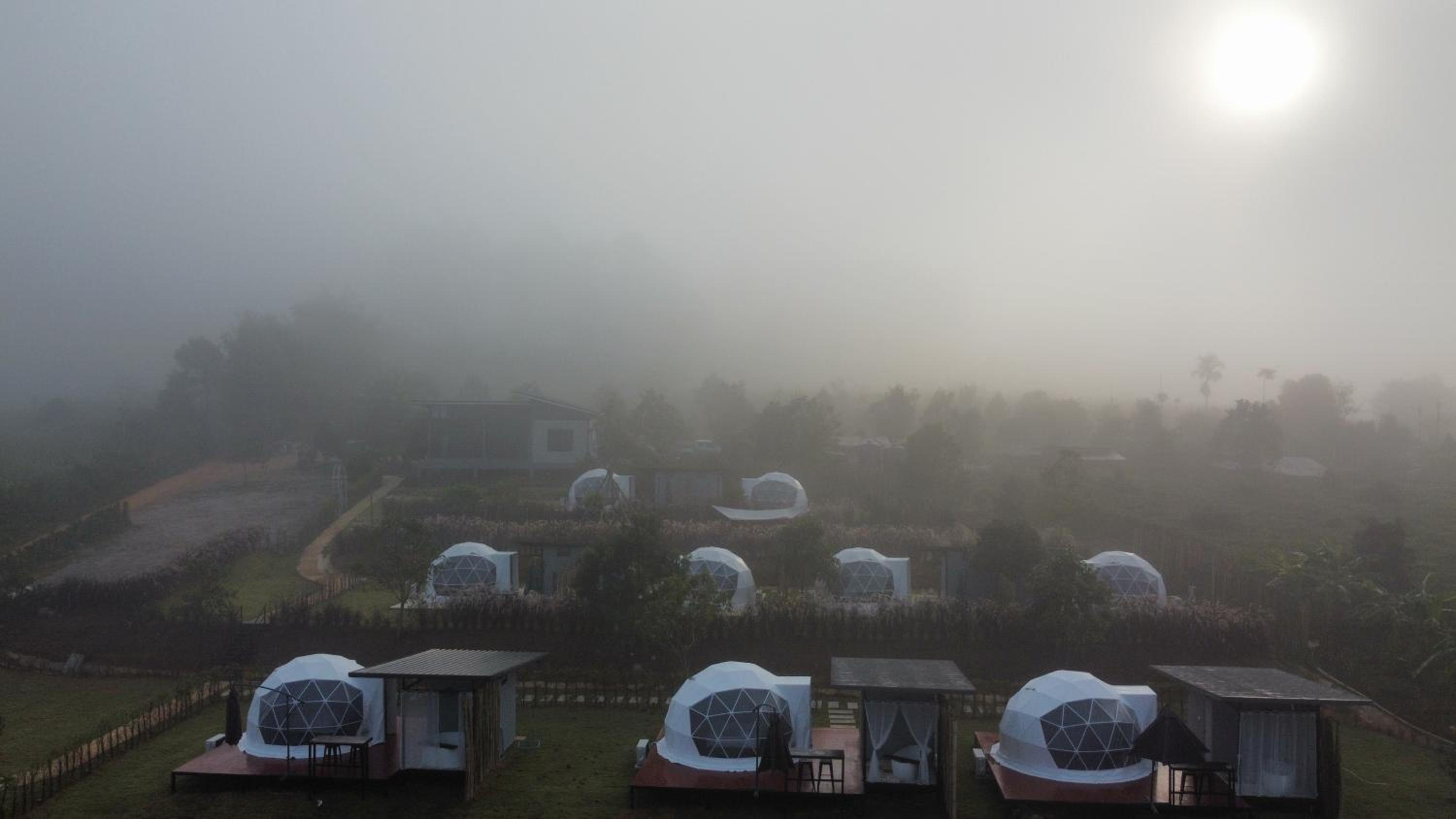 Lung Bun Camp Dome Tent view 5