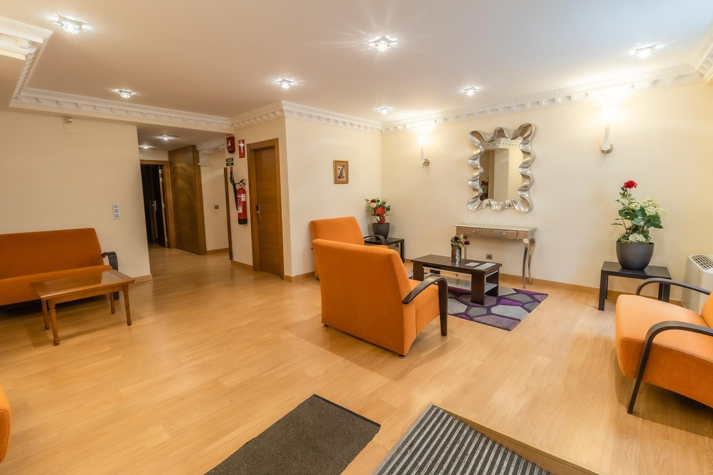 Apartamentos & casas rurales Santo Domingo de Silos