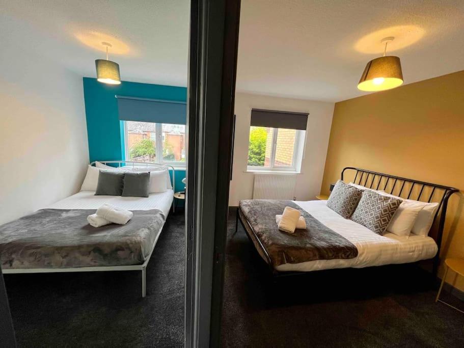 3 bedroom house with parking view 2
