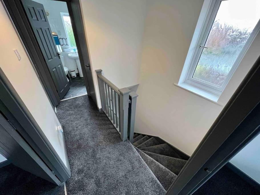 3 bedroom house with parking view 3