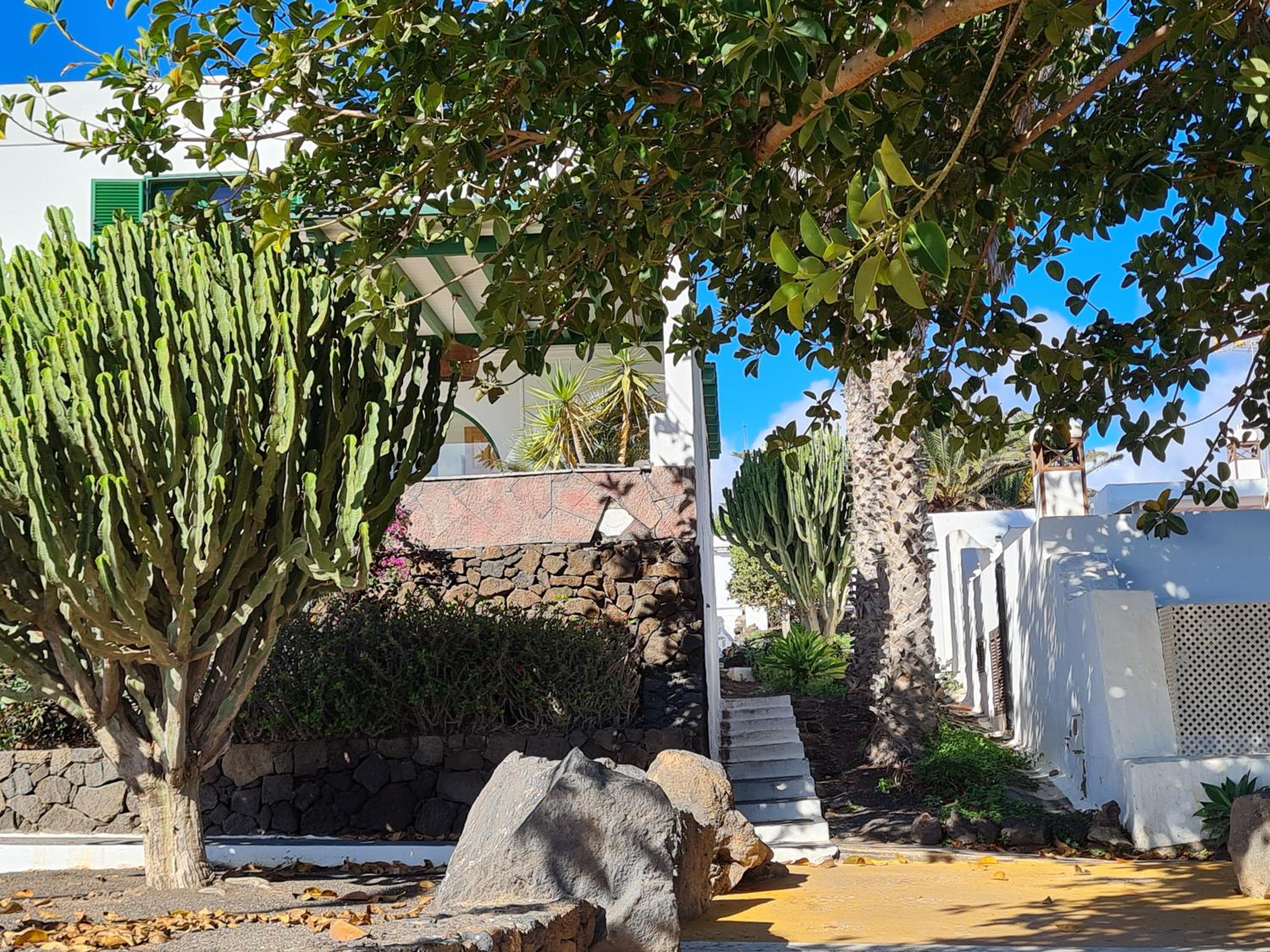 Cozy Waterman beach house