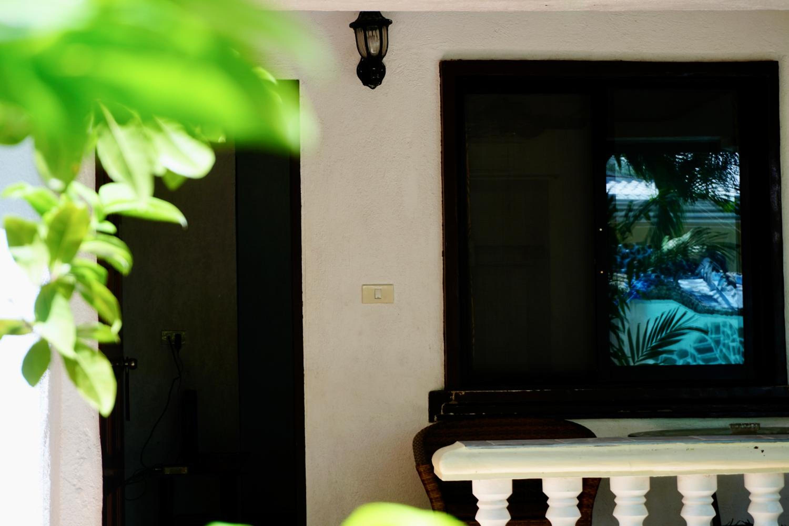 Nature Haven Villa - Flower Garden
