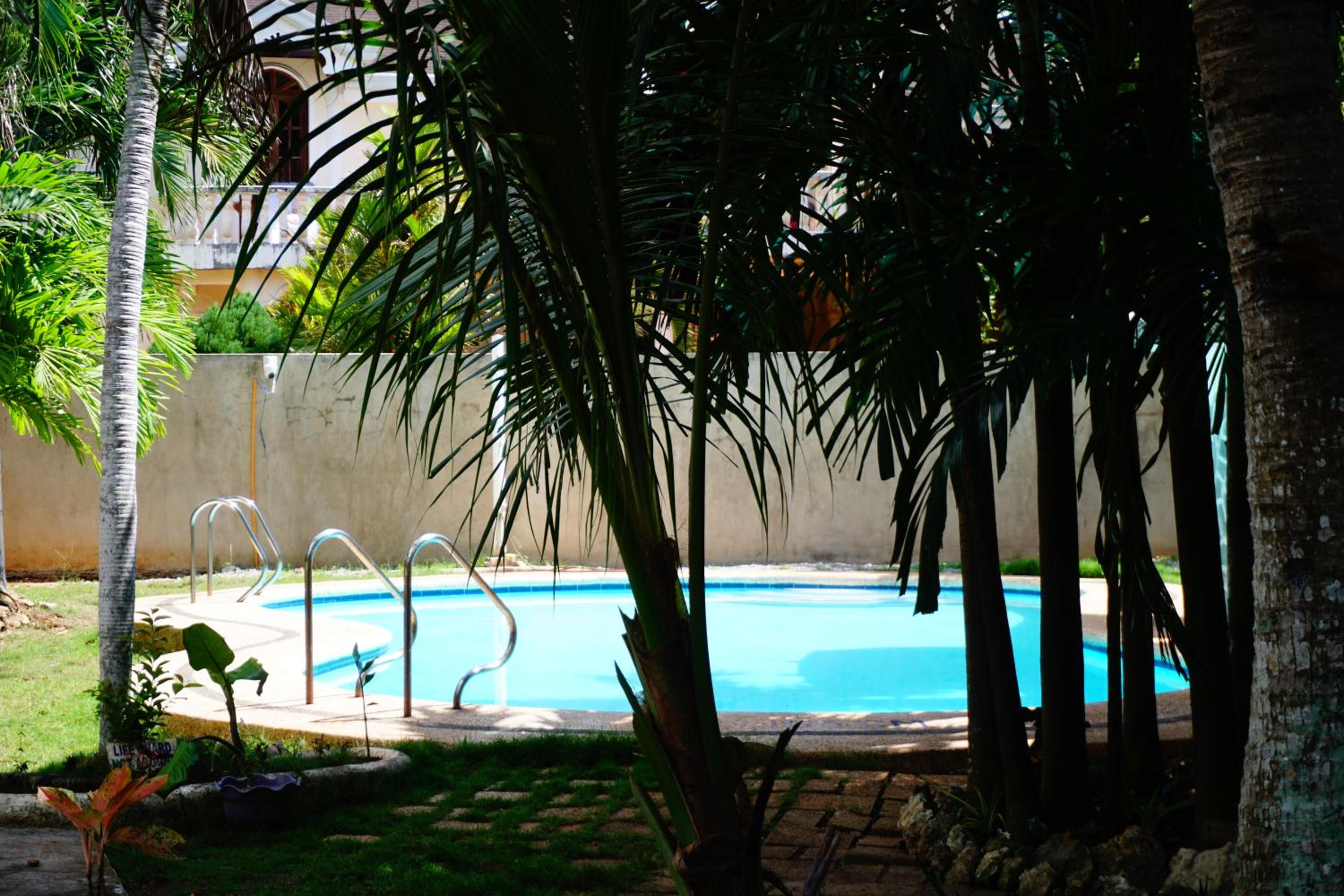 Nature Haven Villa - Flower Garden