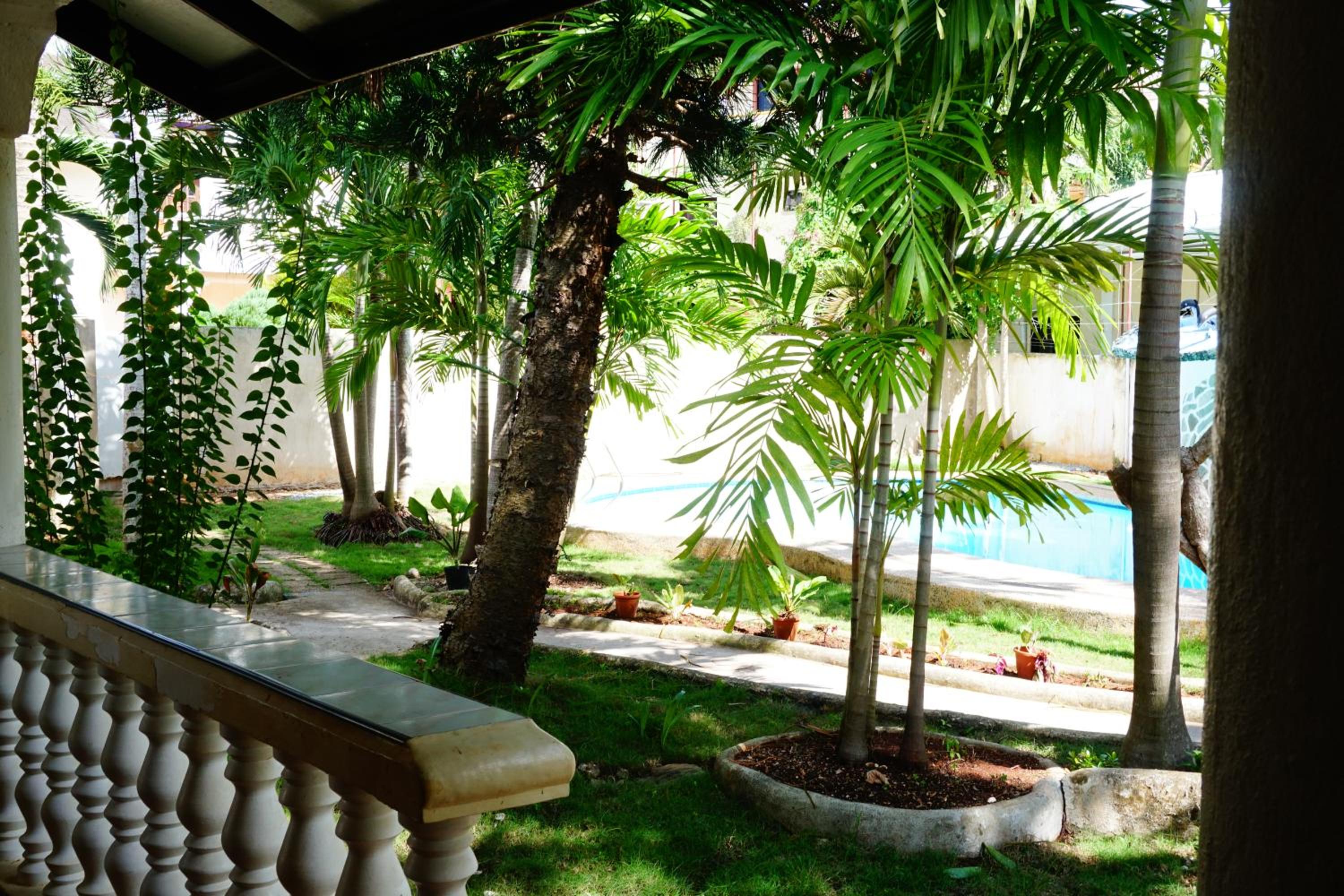 Nature Haven Villa - Flower Garden