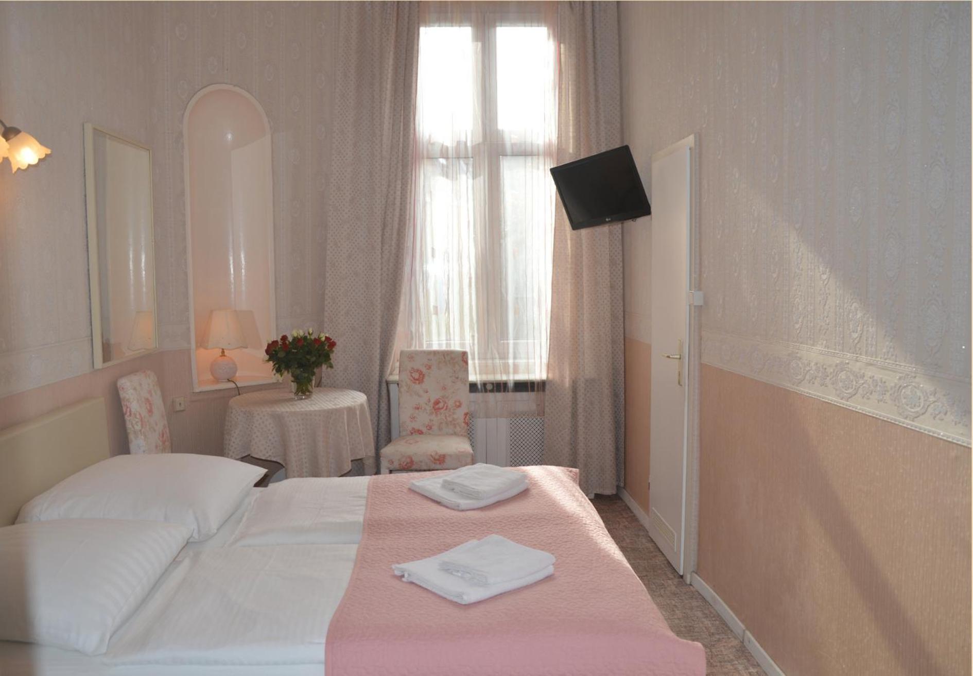 Hotel Pension Bella