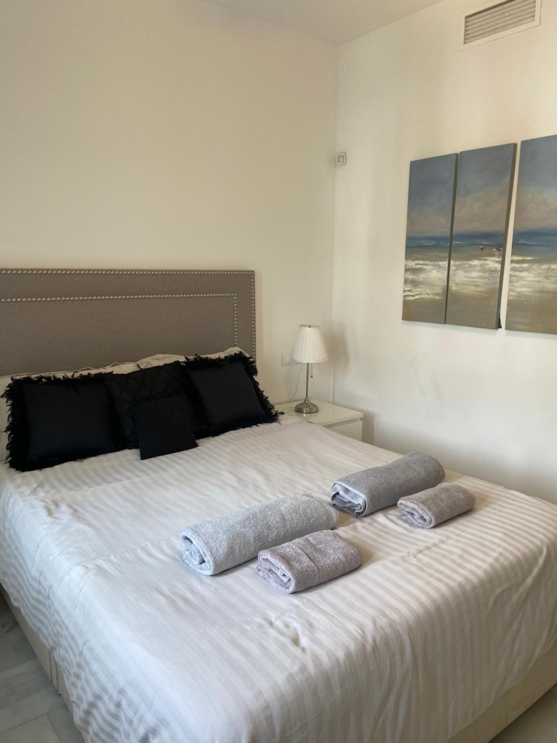 ARRUZAFA PLAYA Beachfront apartment La Cala de Mijas