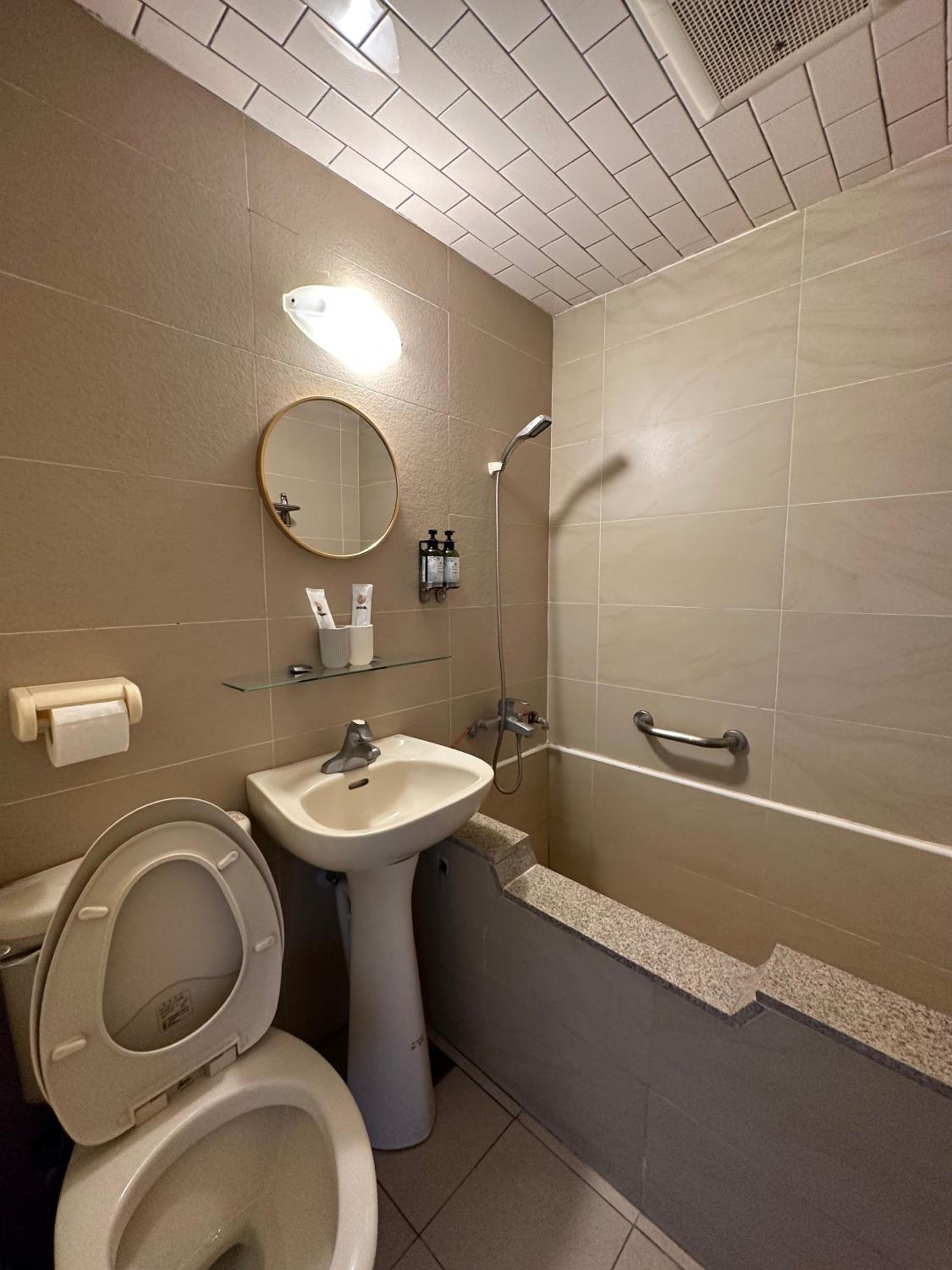 Ming Ren Hotspring Hotel