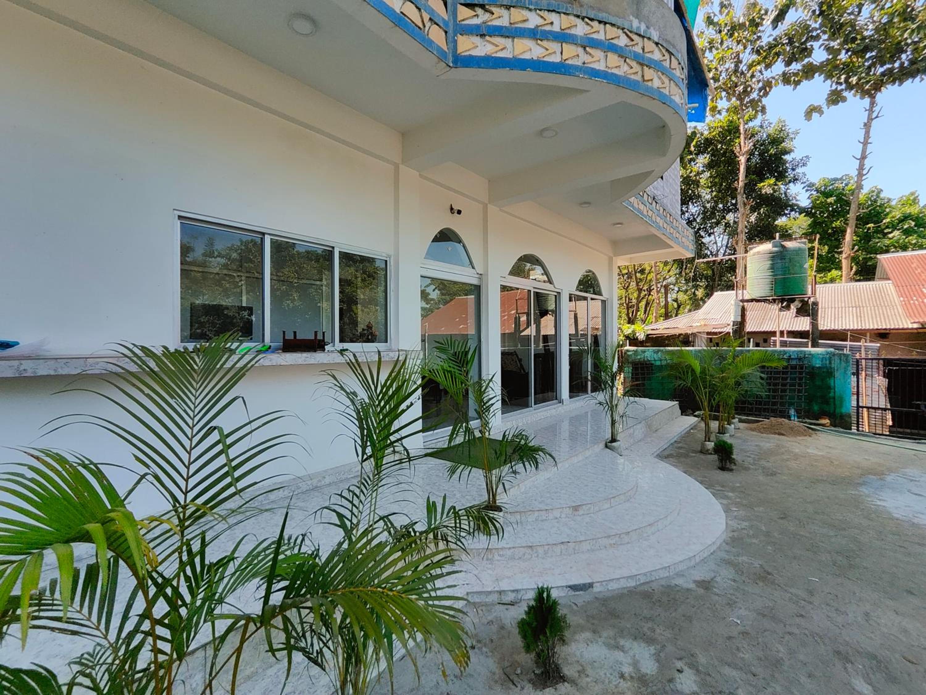 KRAZYROOMS, Kaziranga view 3