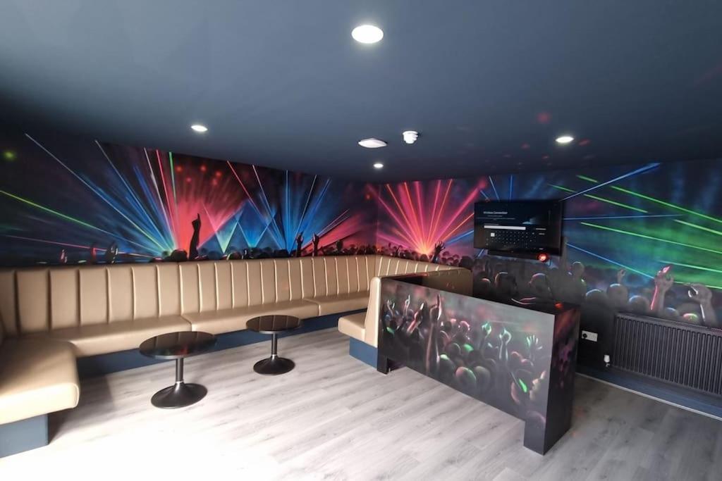 lounge
