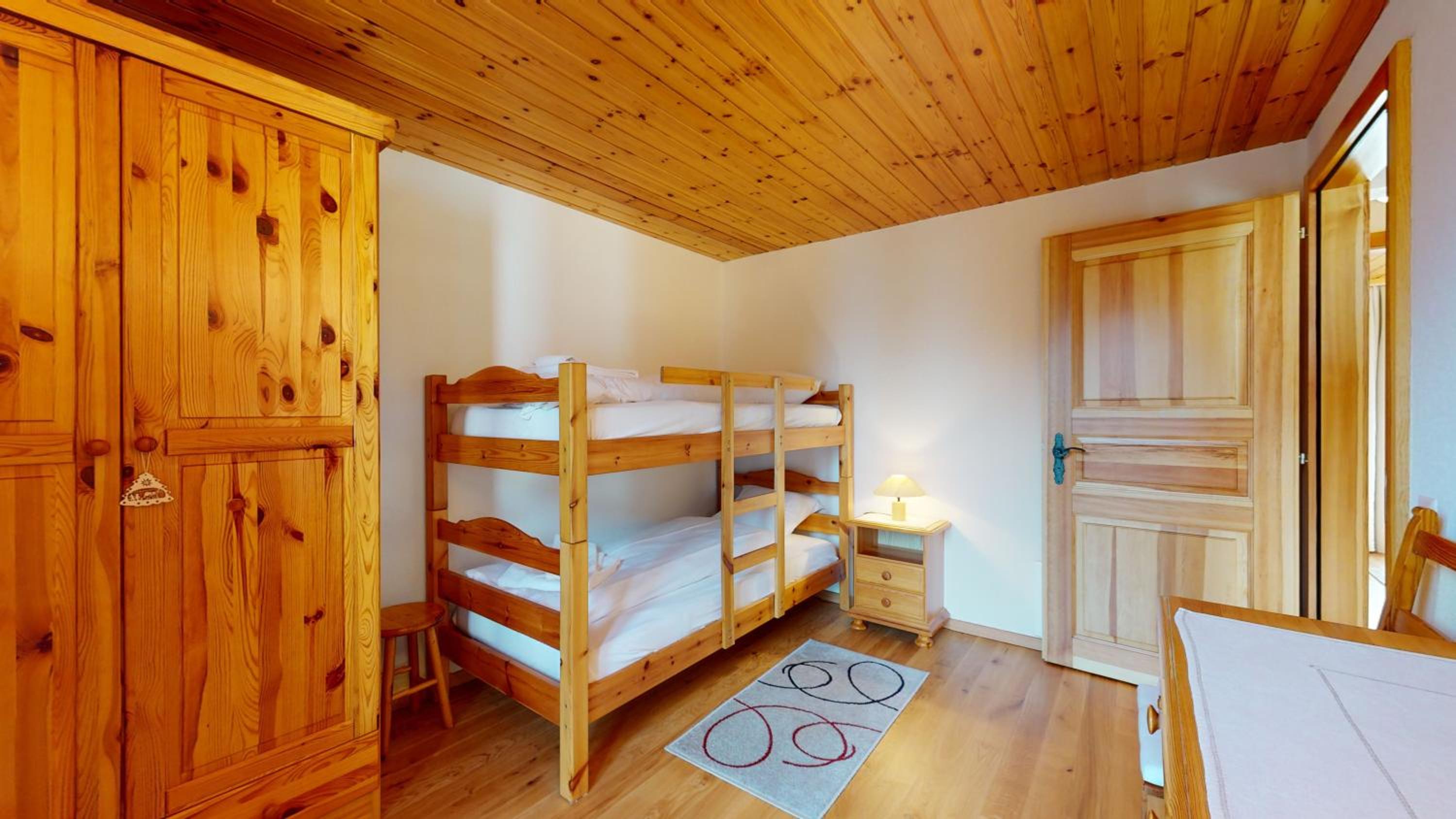 Superb family apartment in centre of the village of Vercorin