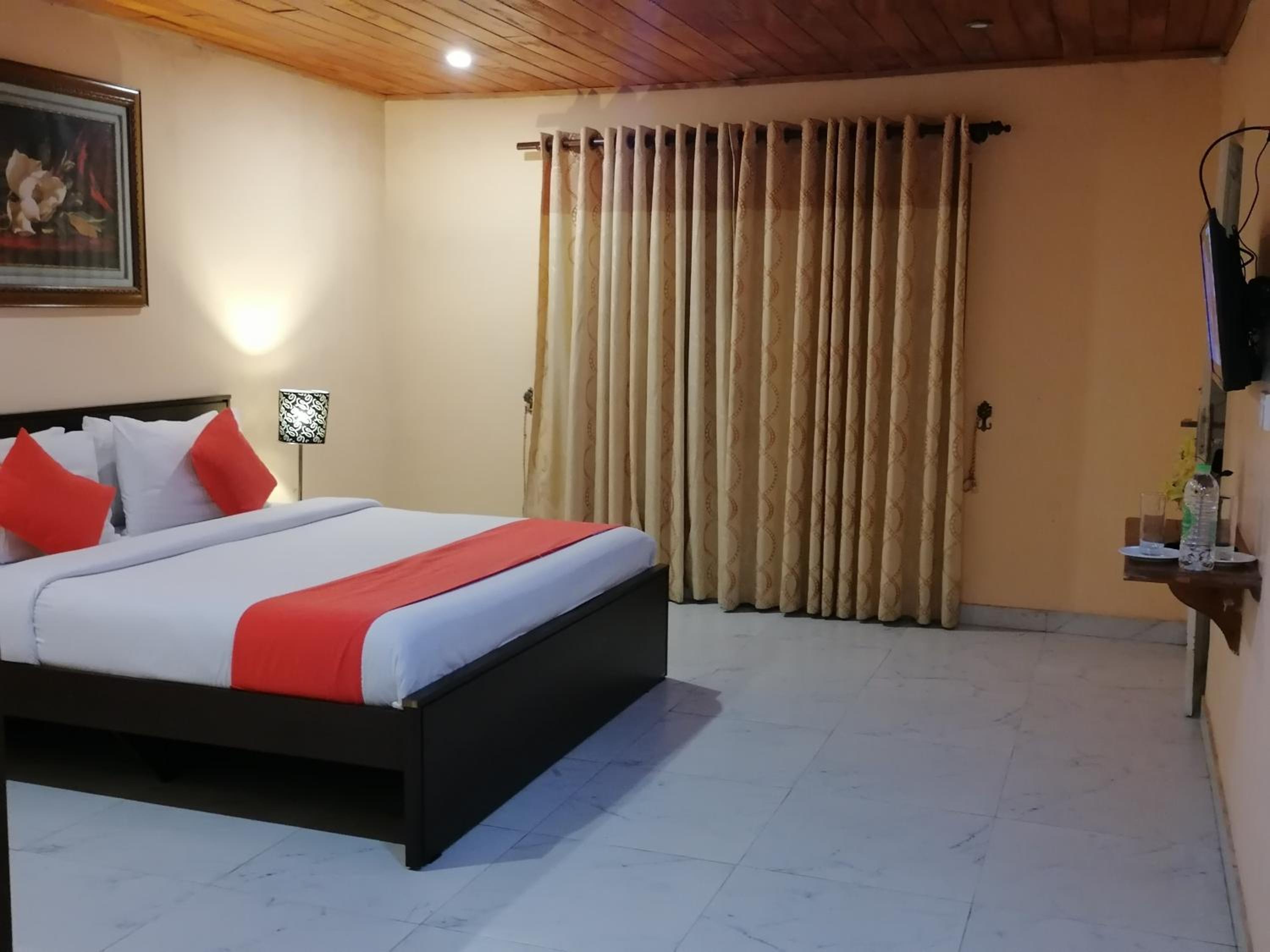 Maha Royal Hotel