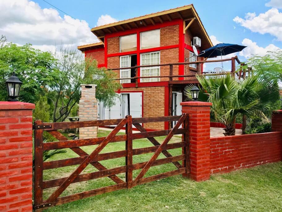 CABAÑA LA MILAGROS REINA MORA