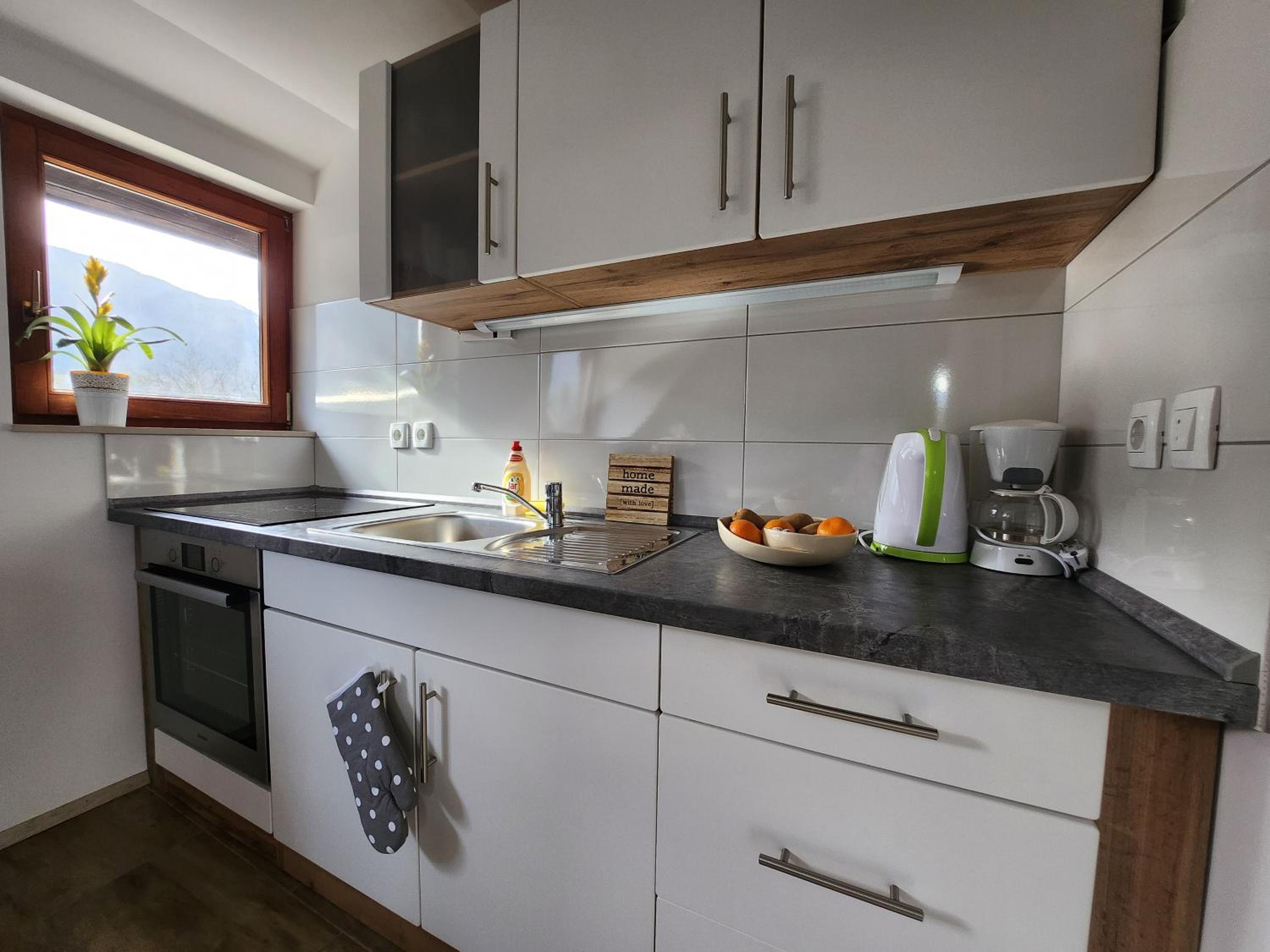 River View Apartments Irena