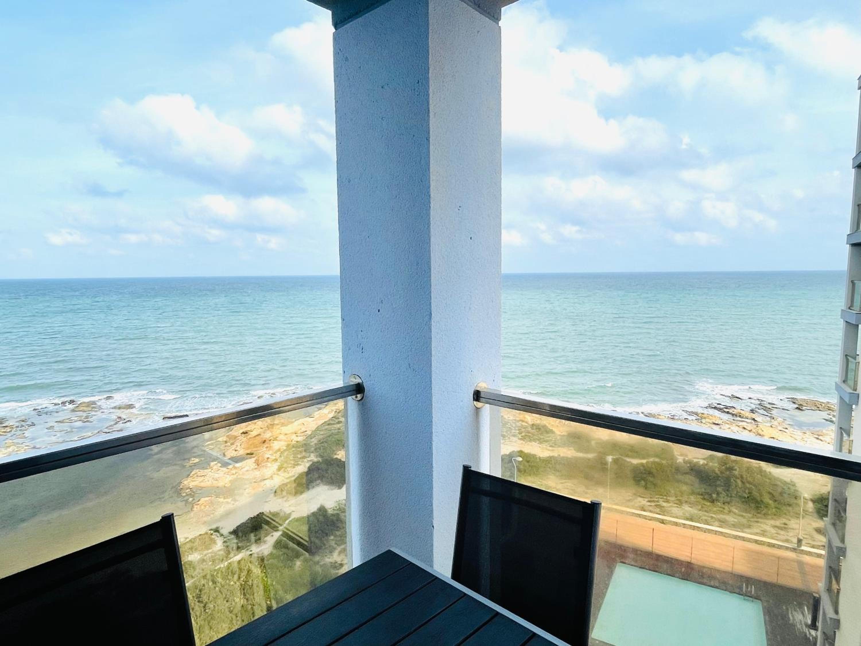 Seafront La Manga Apartment