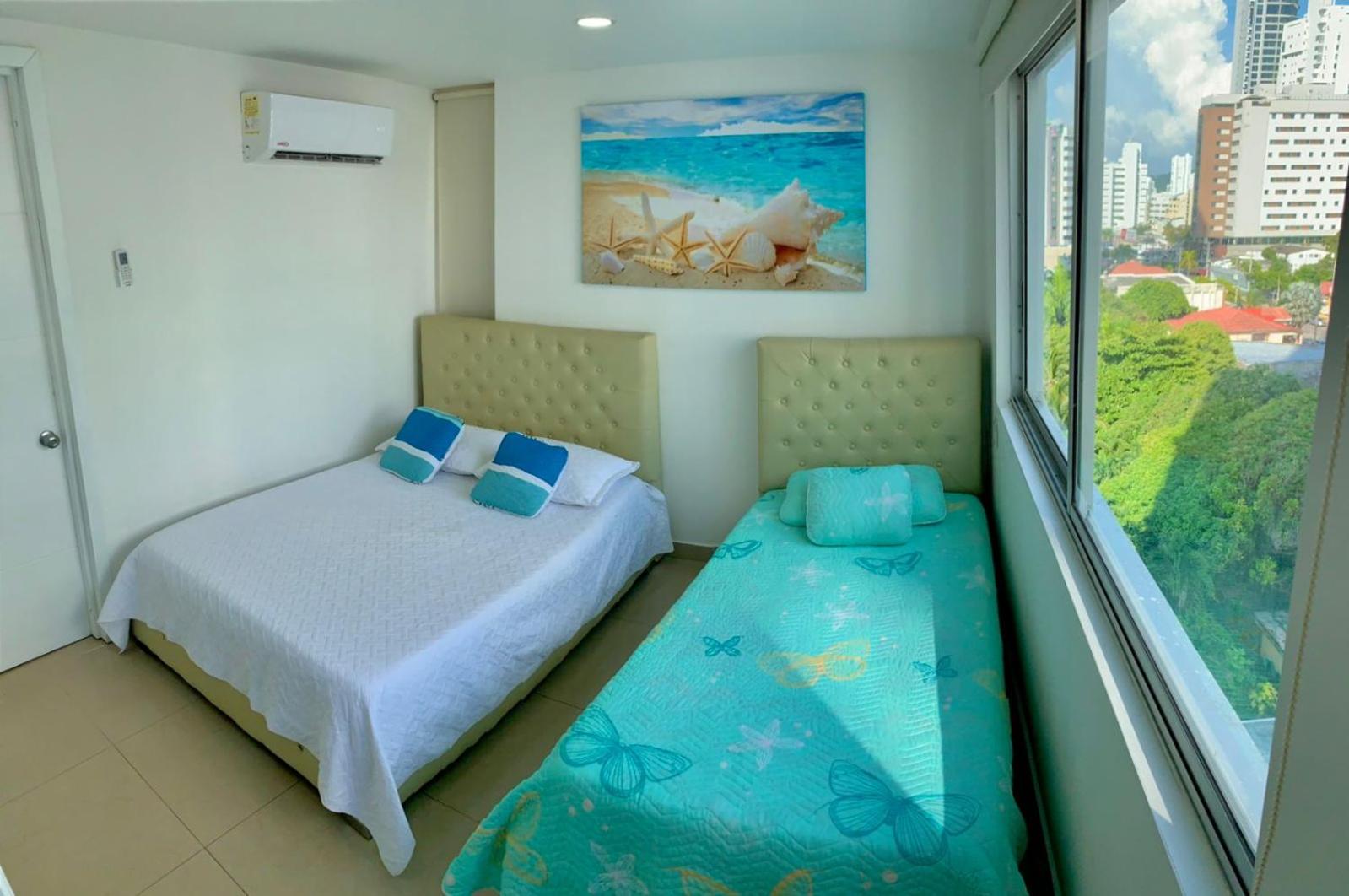 2P1-6 Seafront Apartment With Air Conditioning And Pool