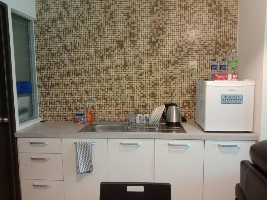 InstaStay Room Unit Marina Island Teluk Batik - 1 Bedroom Queen Bed & 2 Single Bed photo 8