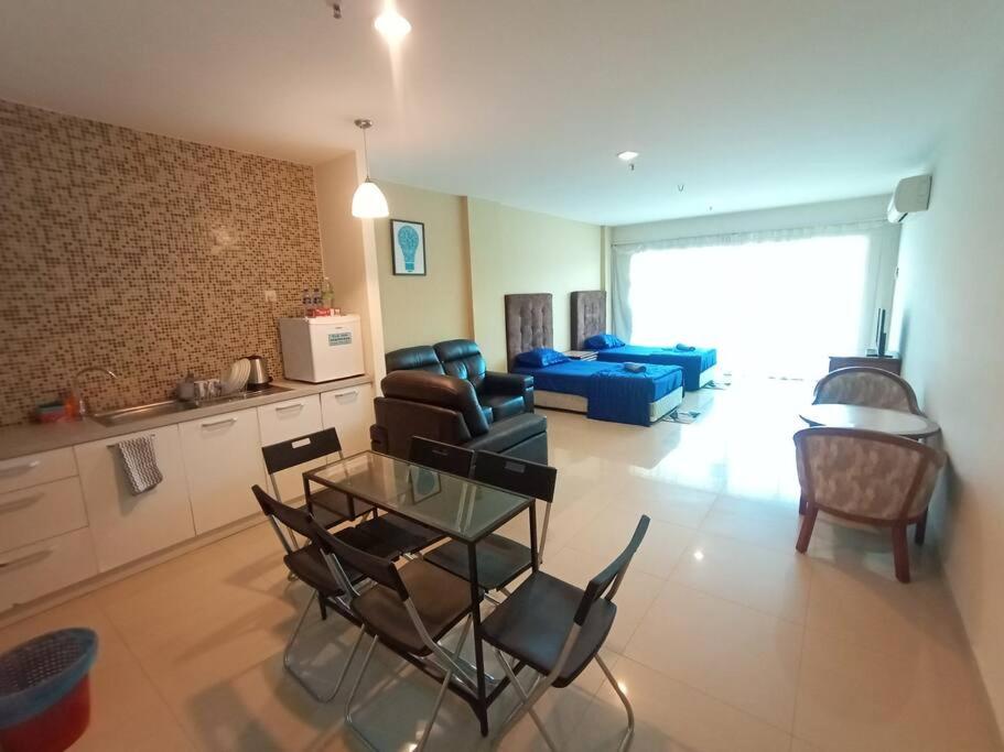 InstaStay Room Unit Marina Island Teluk Batik - 1 Bedroom Queen Bed & 2 Single Bed photo 6