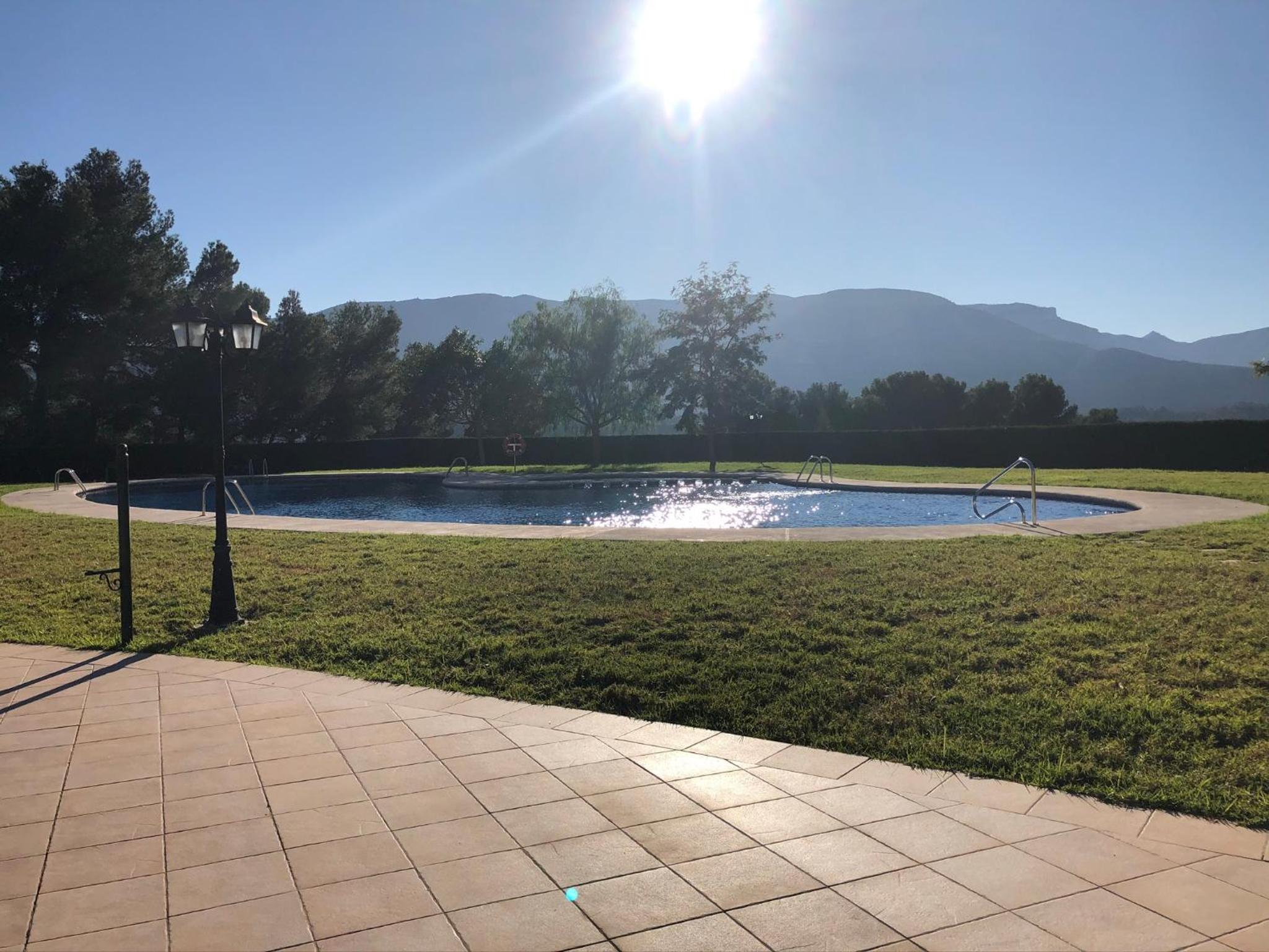 Stunning mountain views! Private Villa with fabulous communal pool!