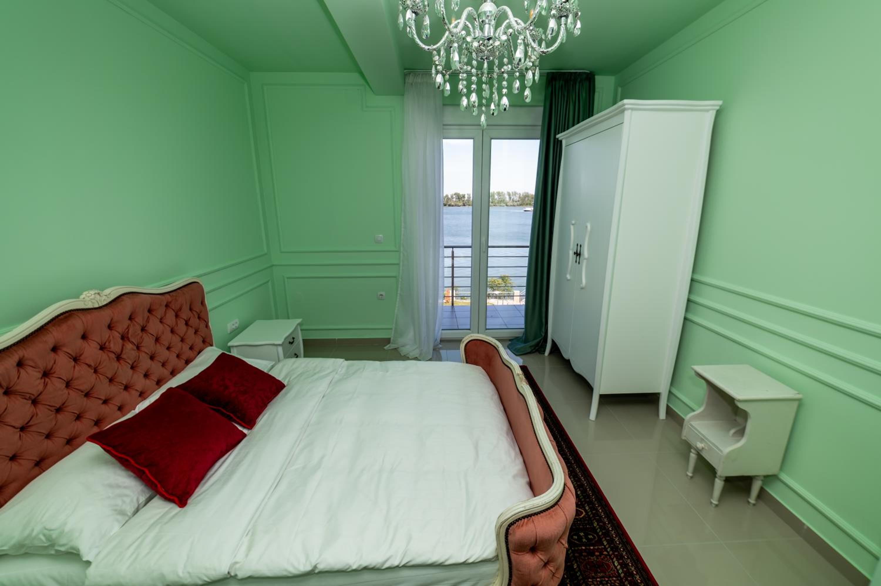 Vila Biser Dunava (Pearl of Danube Villa) view 4