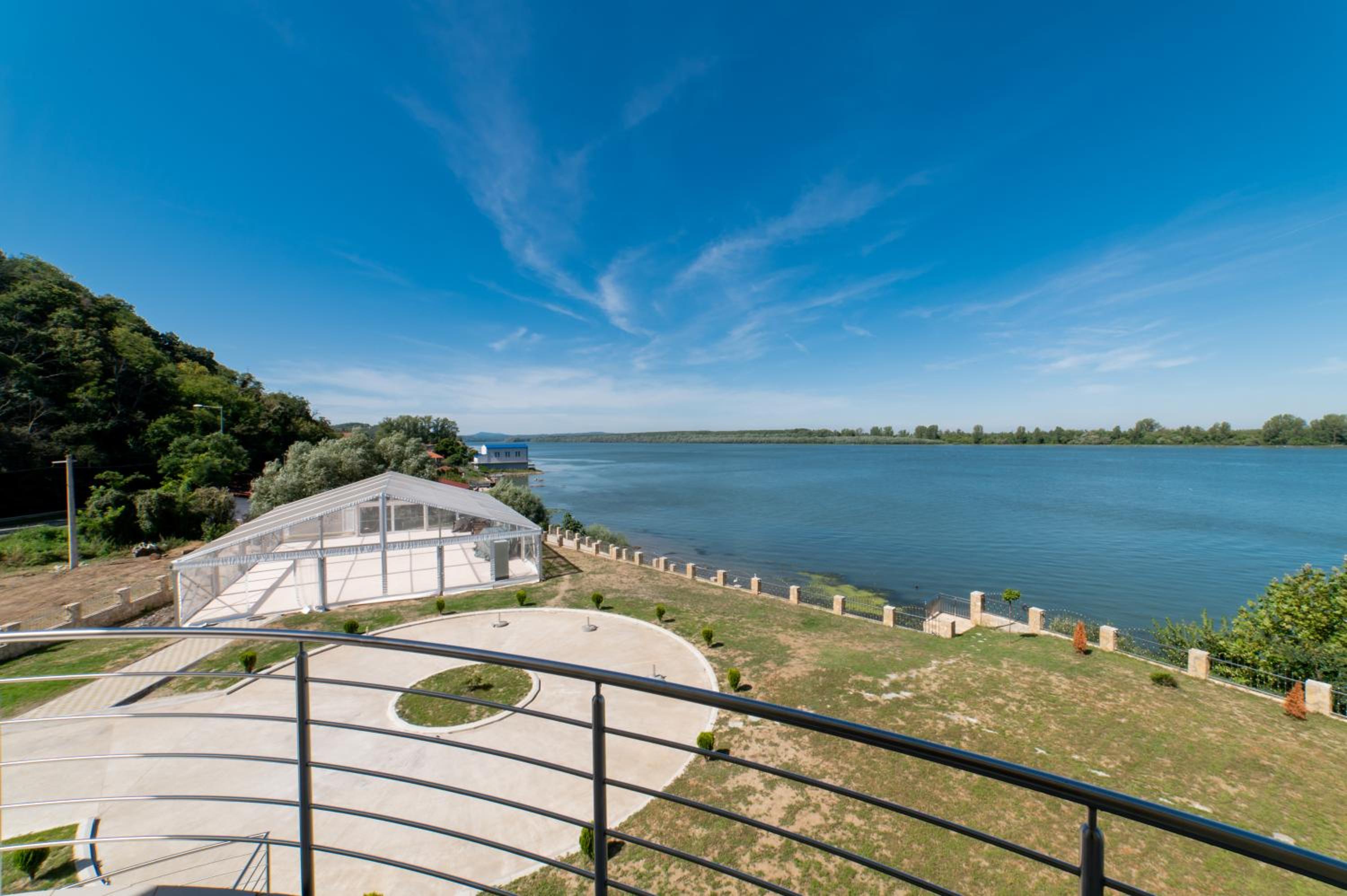 Vila Biser Dunava (Pearl of Danube Villa) view 5