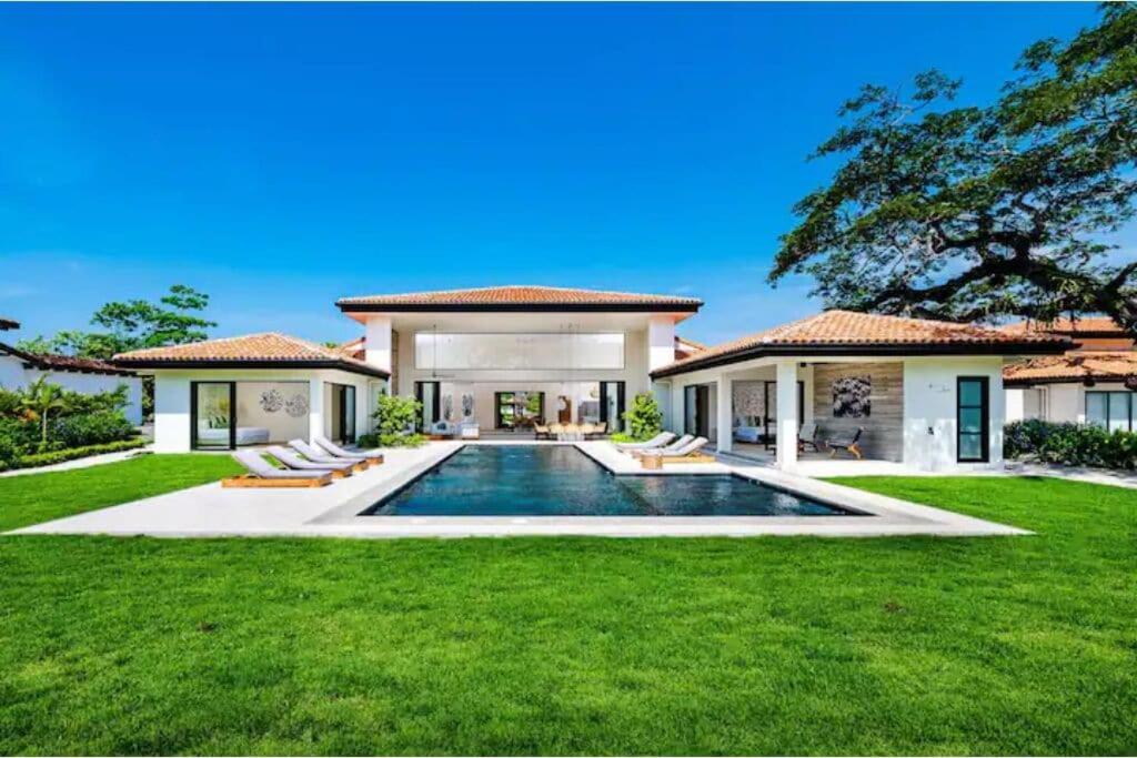 8bd Villa ✪ Top Luxury & Exclusive Villa ✪ up to 24 guests view 5