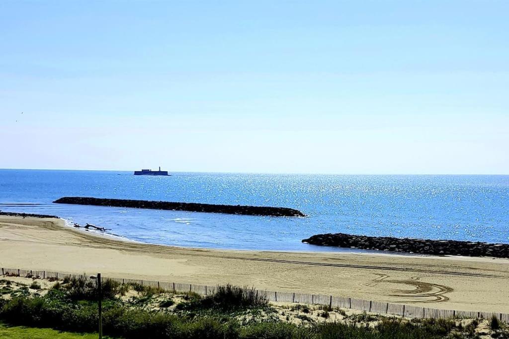 MOM' Blue Paradise Front De Mer 3 étoiles 61 m2 CAP'Diem 3 Clim - Idéal pr un Séjour de 15j ou plus ! Wifi, lit 160 - 4è Ascenseur, Parking, Piscine, Pétan