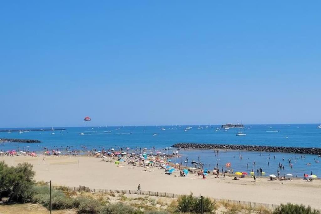 MOM' Blue Paradise Front De Mer 3 étoiles 61 m2 CAP'Diem 3 Clim - Idéal pr un Séjour de 15j ou plus ! Wifi, lit 160 - 4è Ascenseur, Parking, Piscine, Pétan
