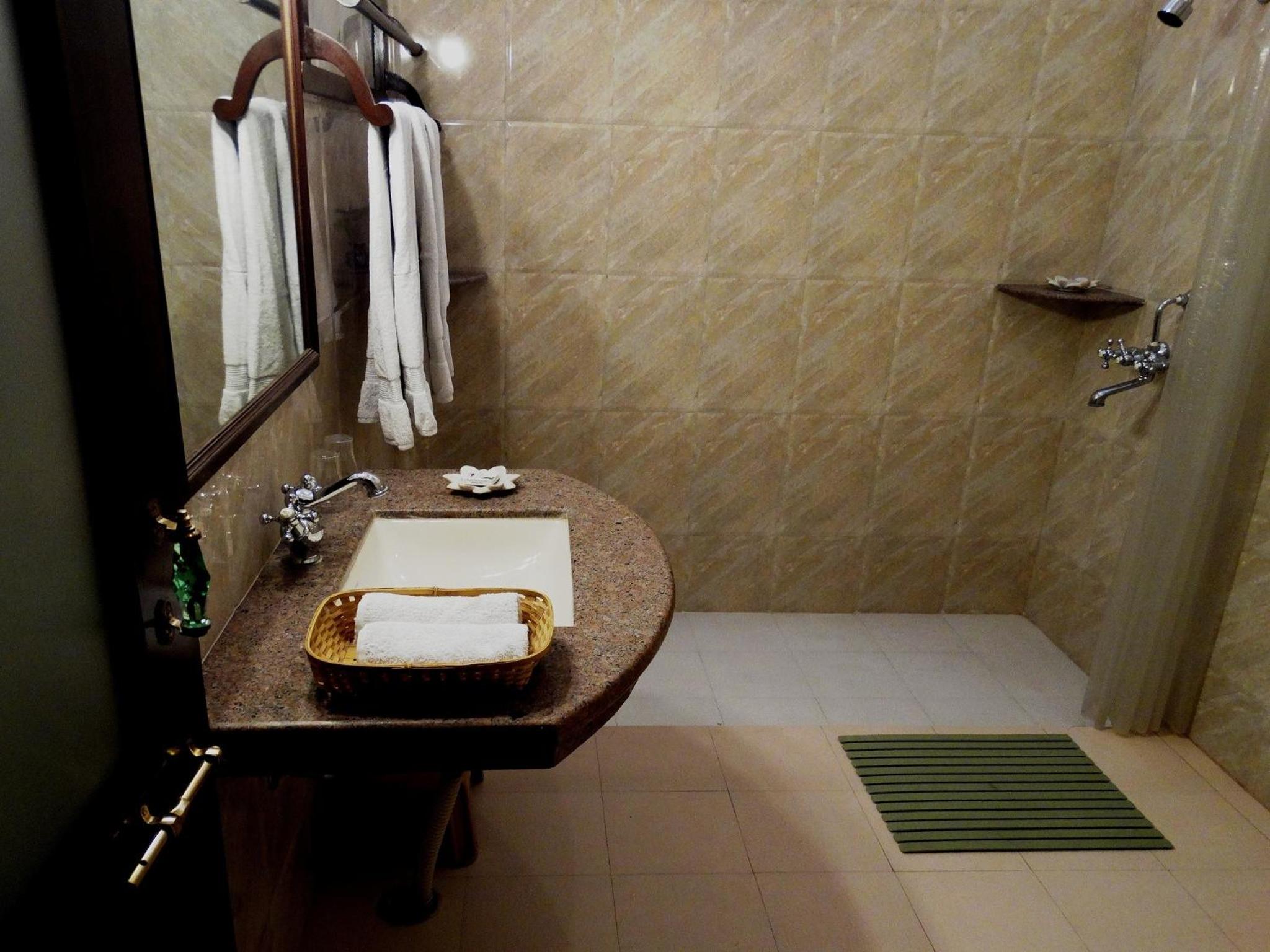 Photo 9