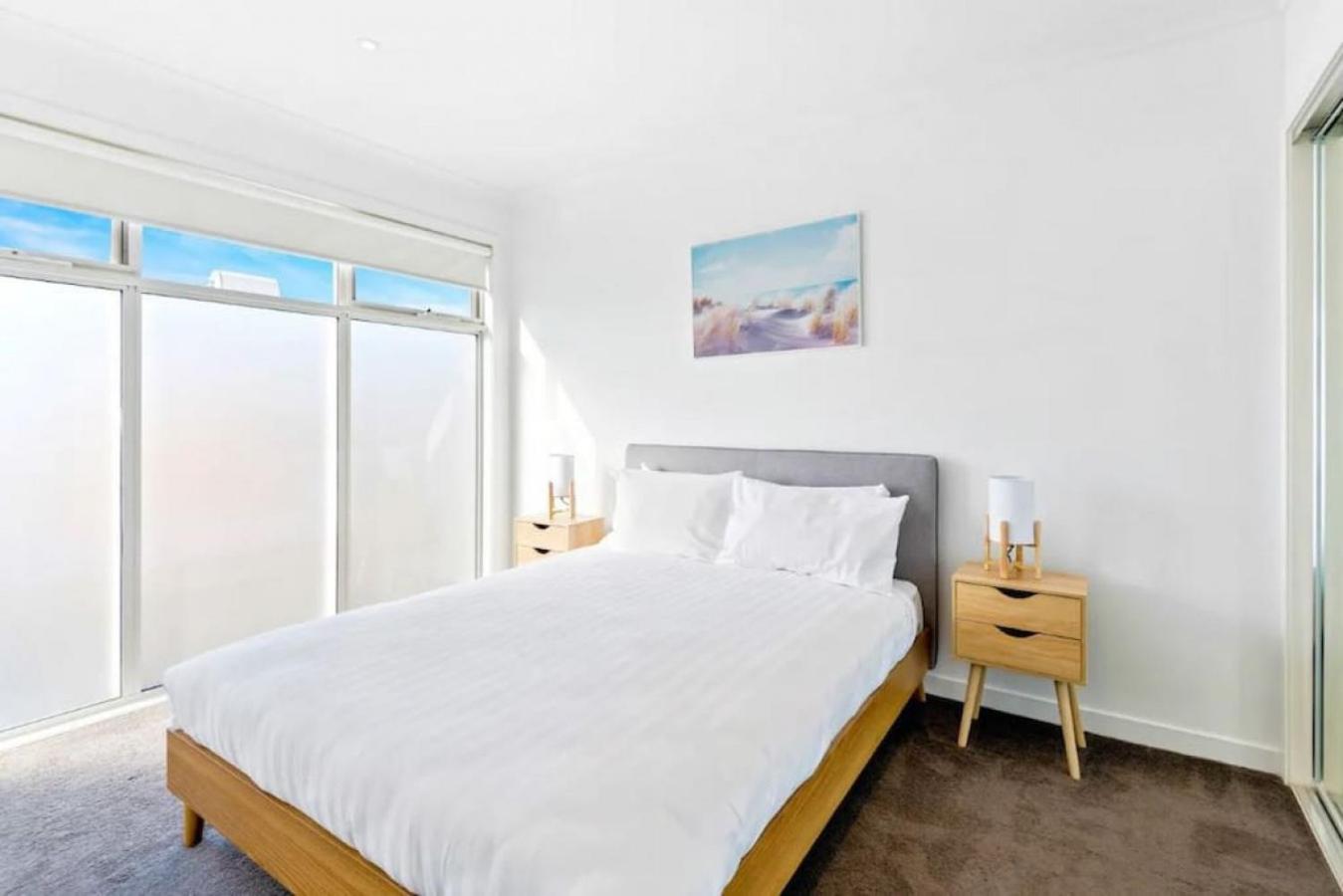 3Bdrm Beachside Town House with Ocean Views
