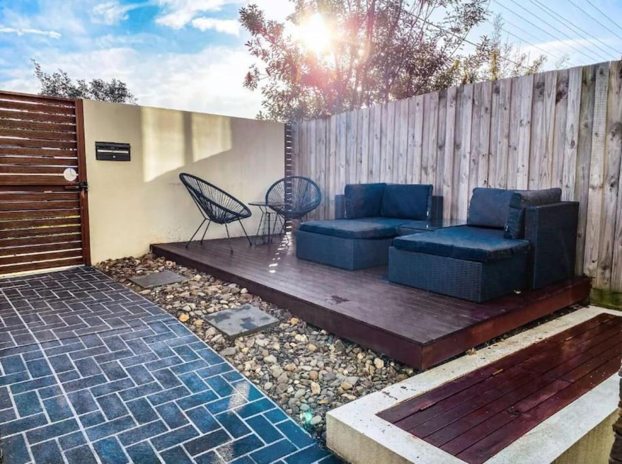 3Bdrm Beachside Town House with Ocean Views