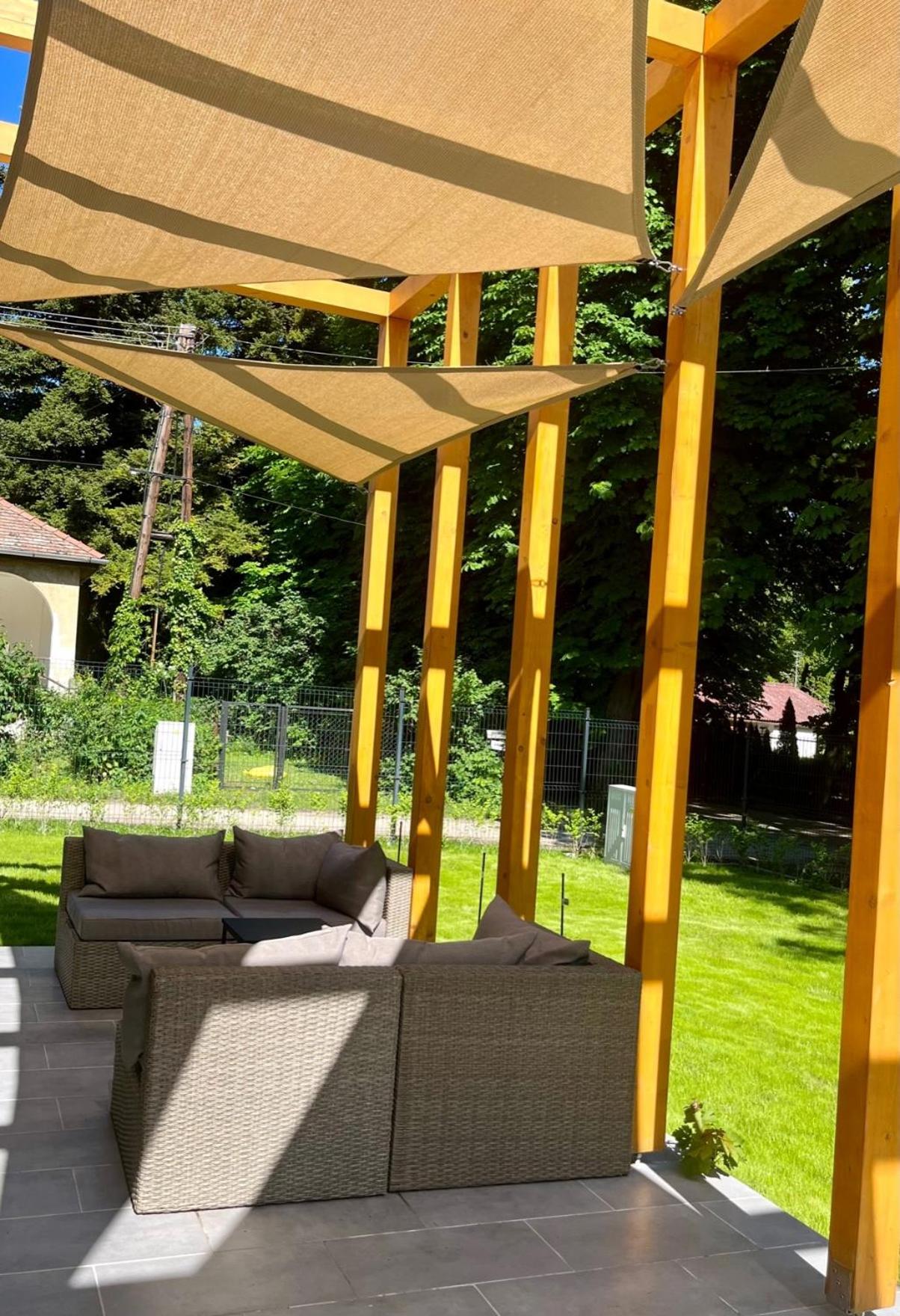 Aranygesztenye Apartmanház view 3