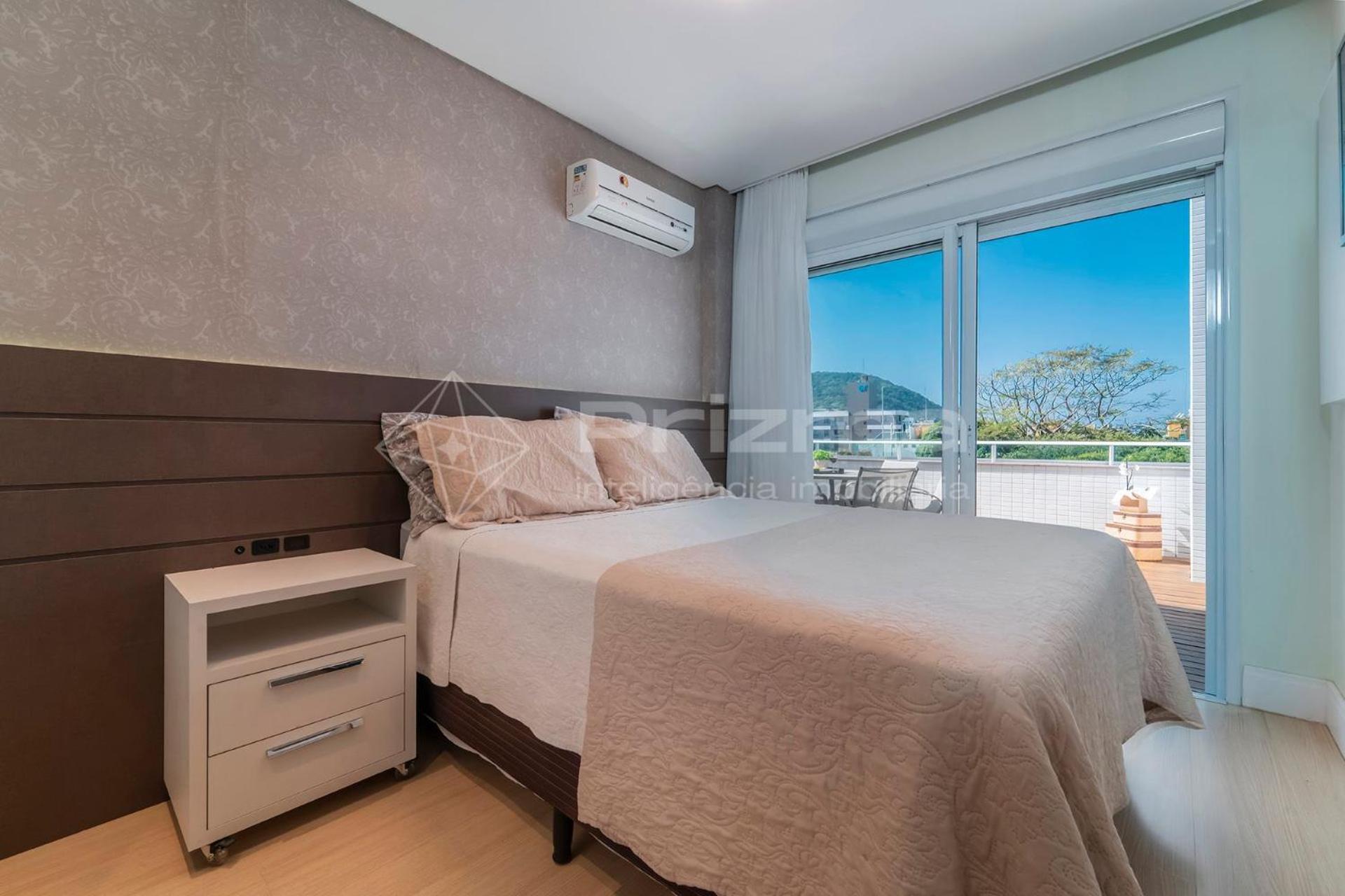 Boulevard 302 A - Excelente Cobertura em Condomínio de Alto Padrão.
