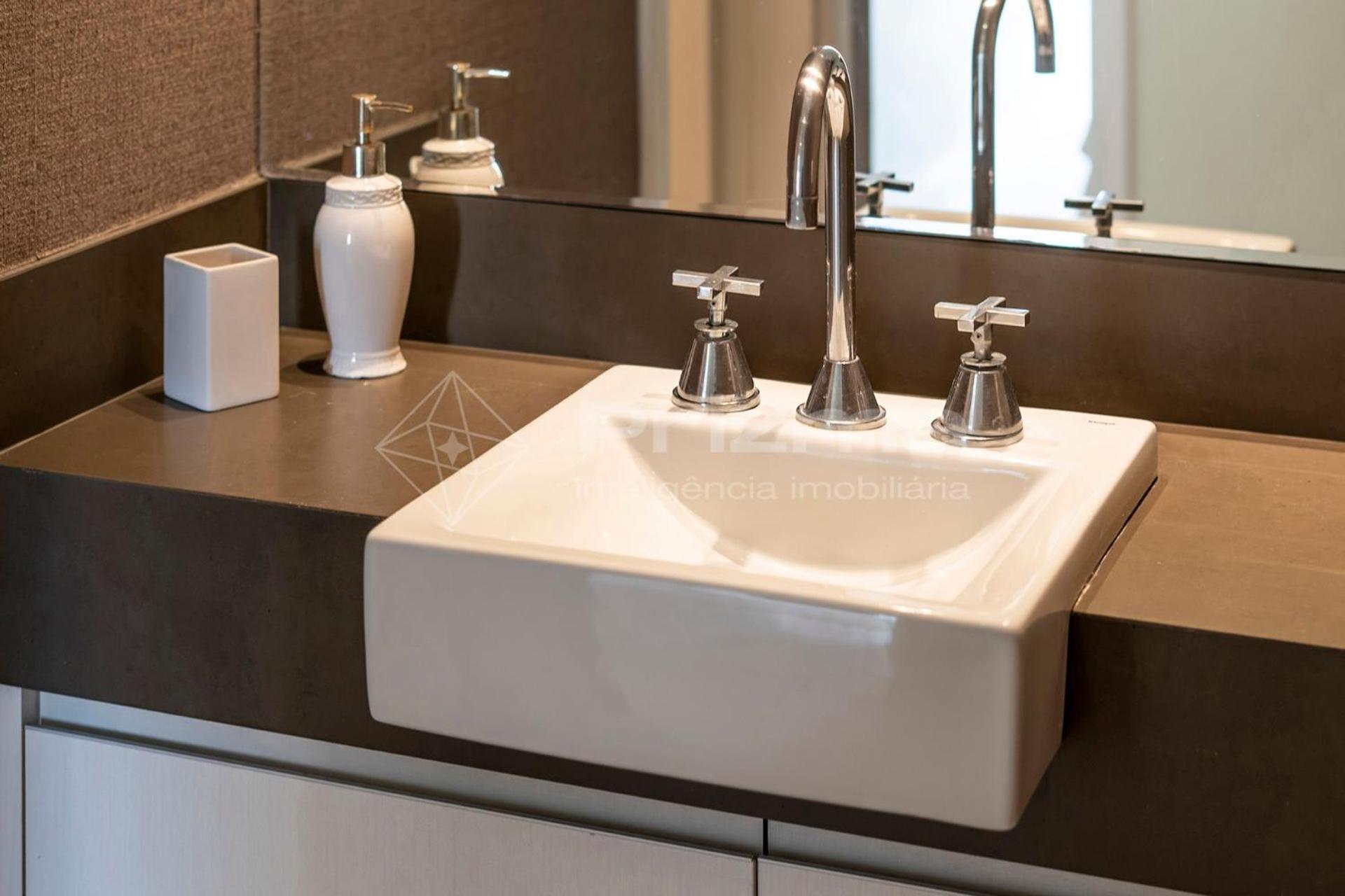 Boulevard 302 A - Excelente Cobertura em Condomínio de Alto Padrão.