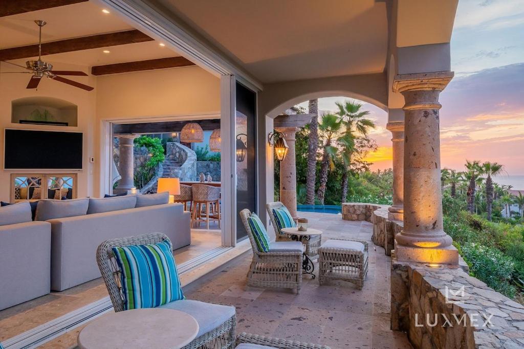 Beautiful 3 Bd Villa with Staff and Steps from the Beach in Del Mar Palmilla view 5
