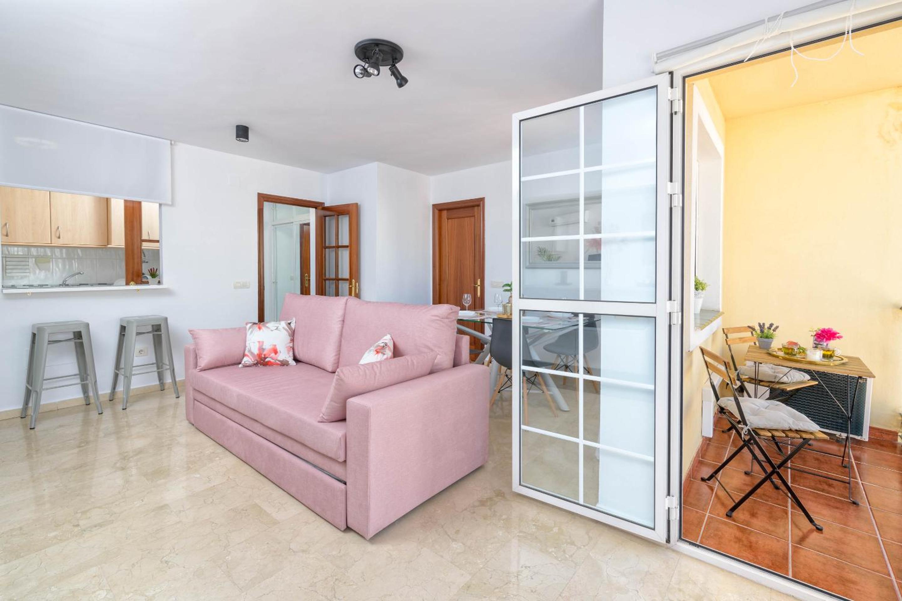 WintowinRentals - La Estancia FREE PARKING