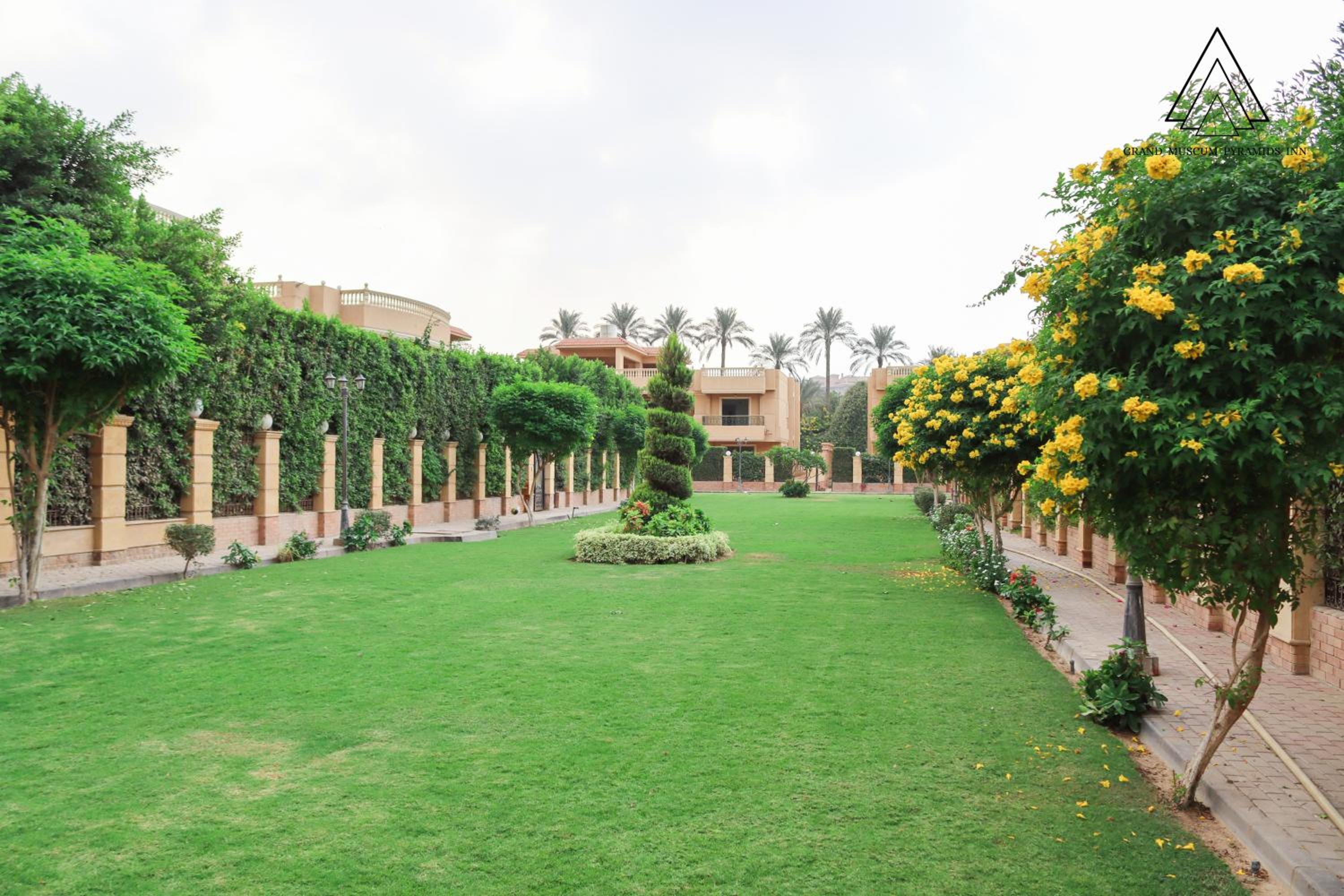 Grand Museum Pyramids Inn
