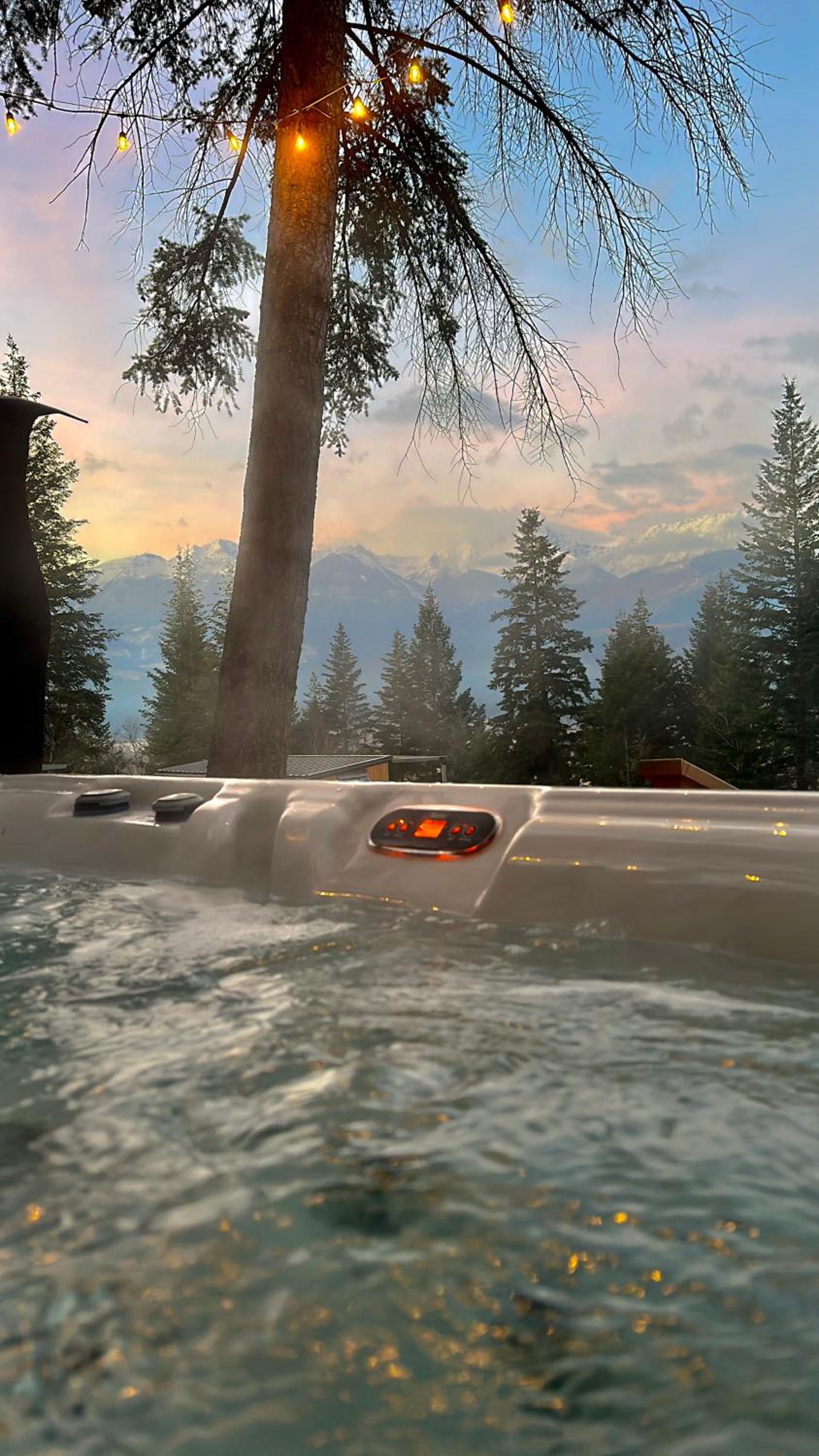 Golden Vacations - Golden Tiny Homes - Property Image 2