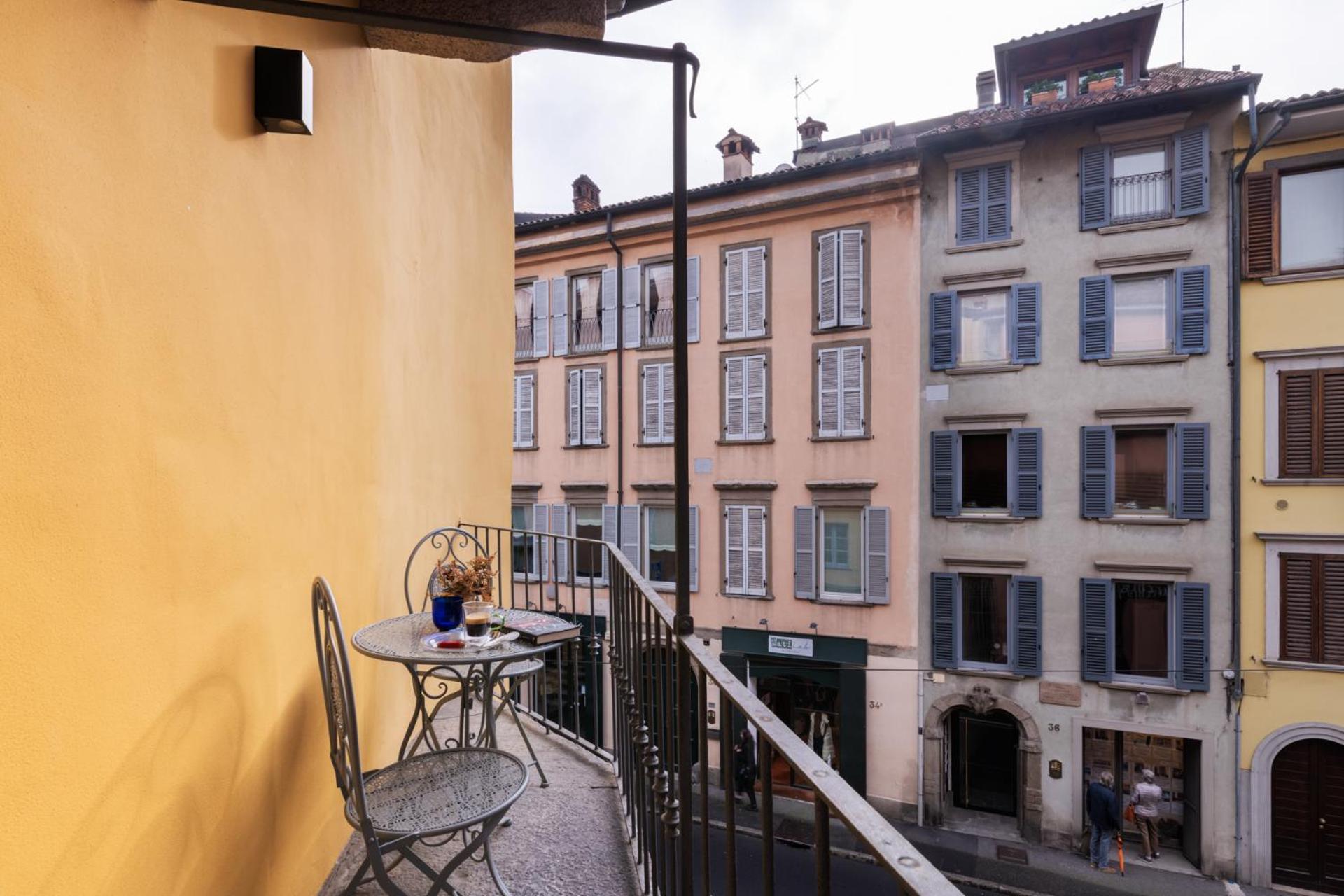 DA PARDIS via Broseta en Bergamo