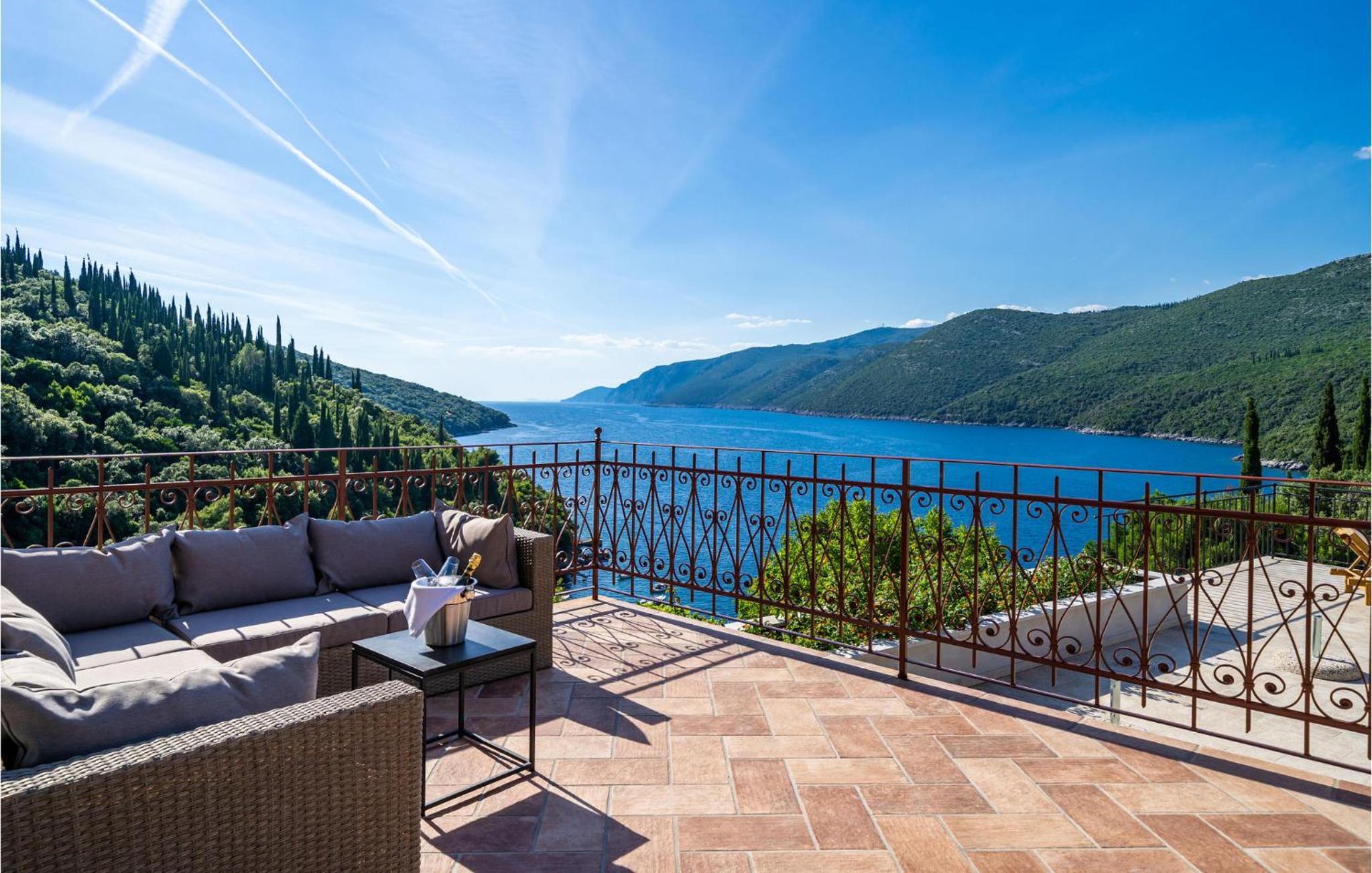 Nice Home In Gruda With Outdoor Swimming Pool