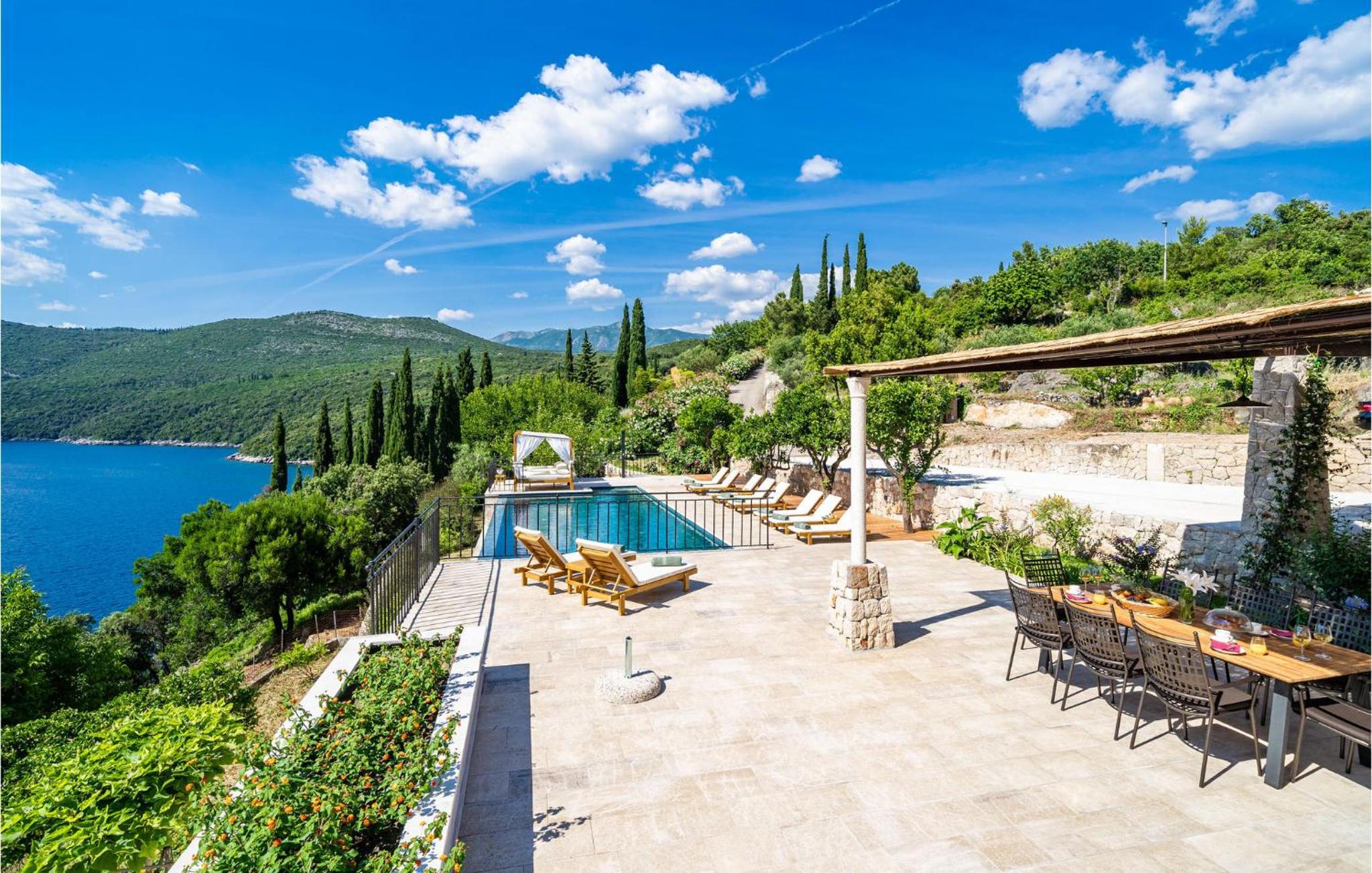 Nice Home In Gruda With Outdoor Swimming Pool