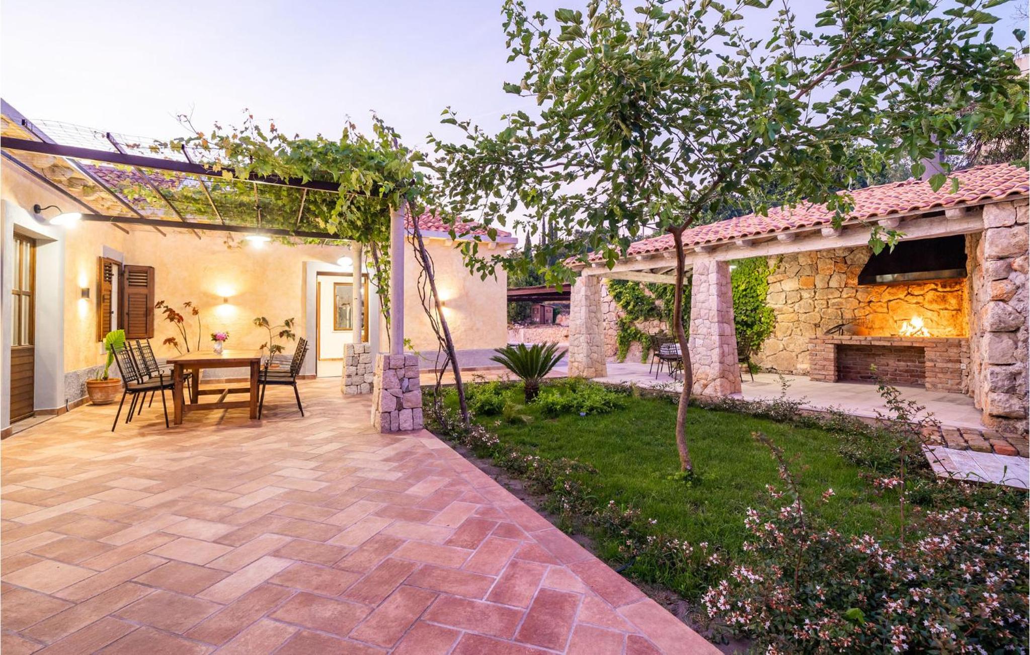 Nice Home In Gruda With Outdoor Swimming Pool