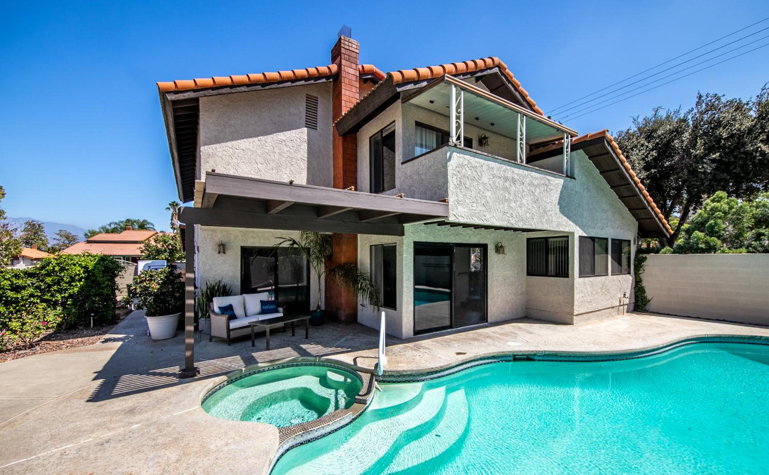 Hotel Peaceful Private Retreat In The Heart Of Town