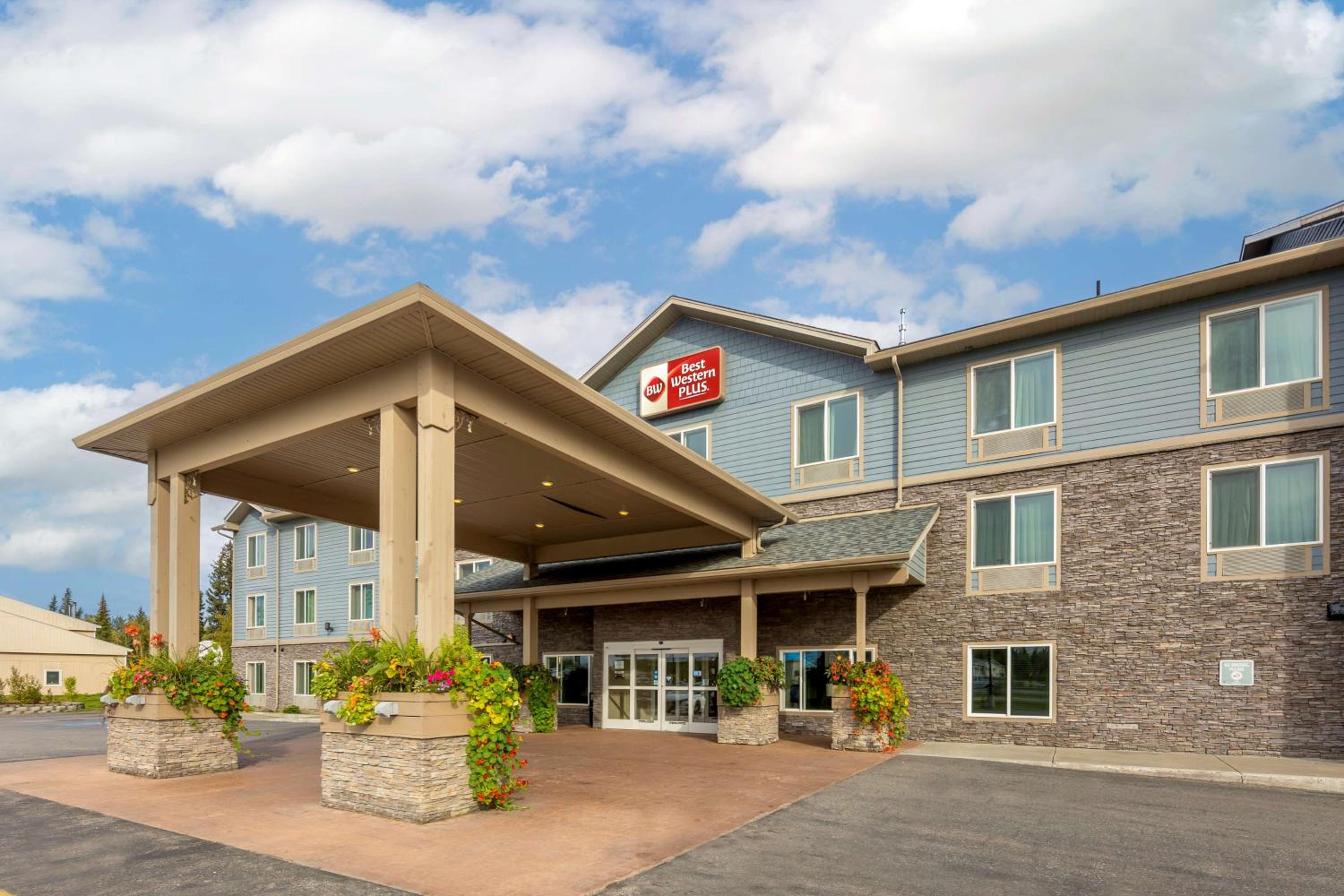 Fairbanks Vacations - Best Western Plus Chena River Lodge - Property Image 15